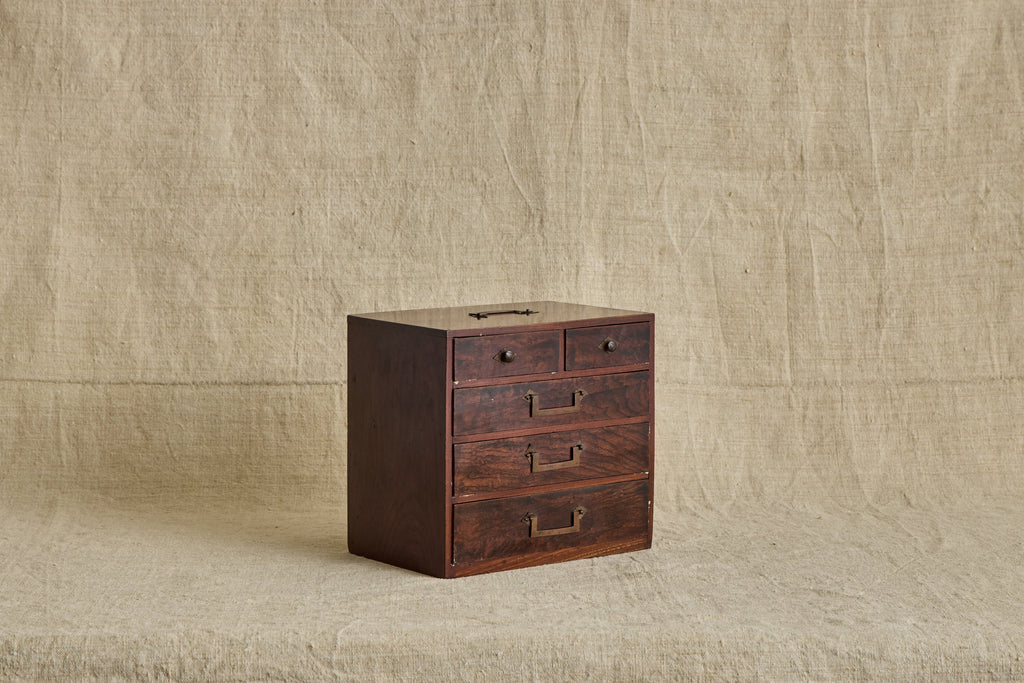 Nicky Kehoe - Sakata Hari Bako (Sewing Box)