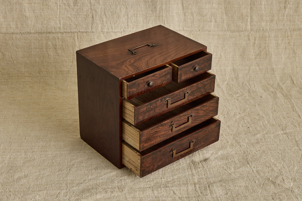 Nicky Kehoe - Sakata Hari Bako (Sewing Box)