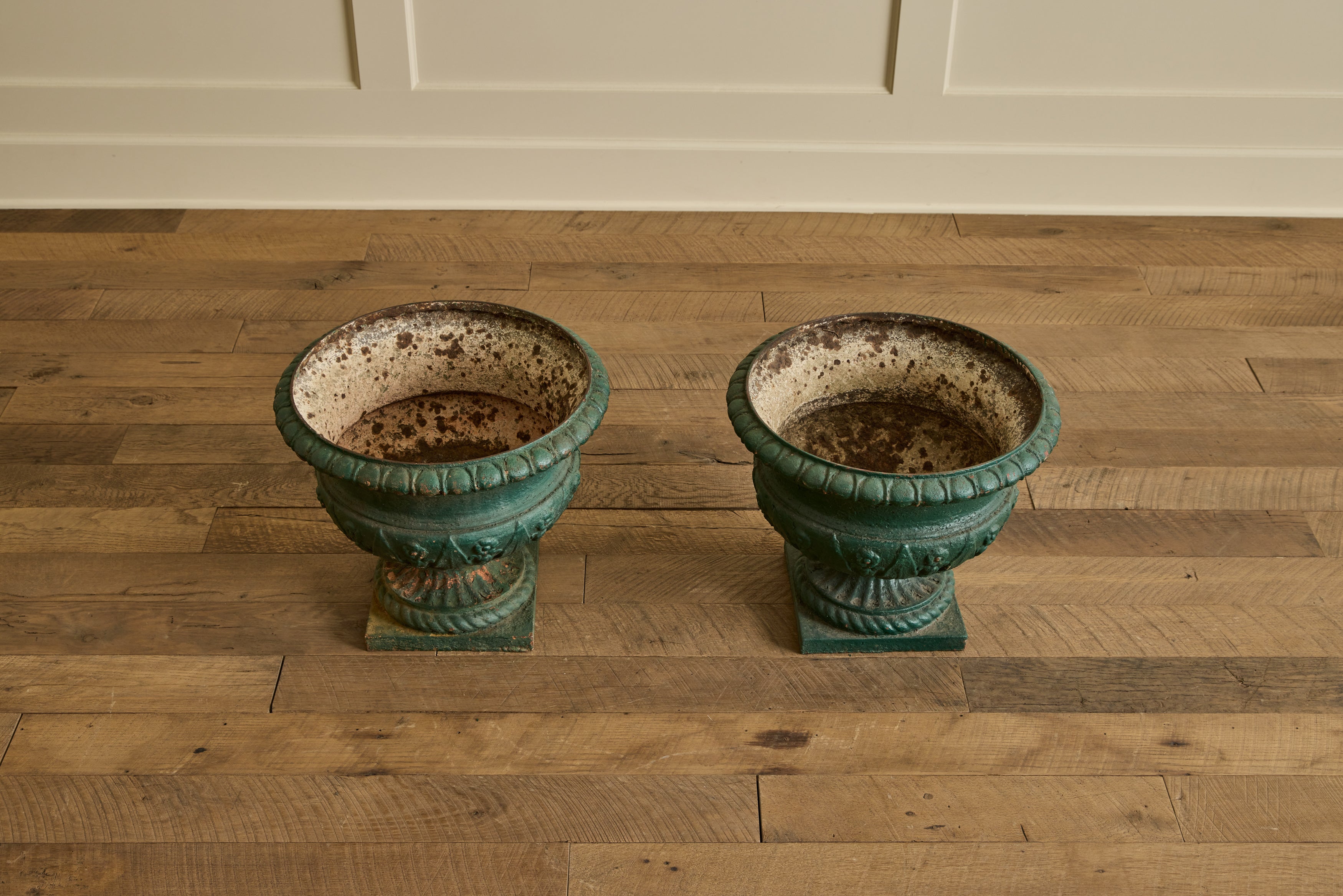 Nicky Kehoe - Pair of 18th Century Green Urns
