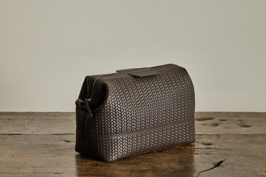Nicky Kehoe - Brown Leather Washbag