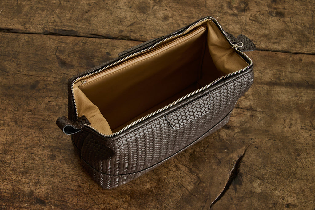 Nicky Kehoe - Brown Leather Washbag