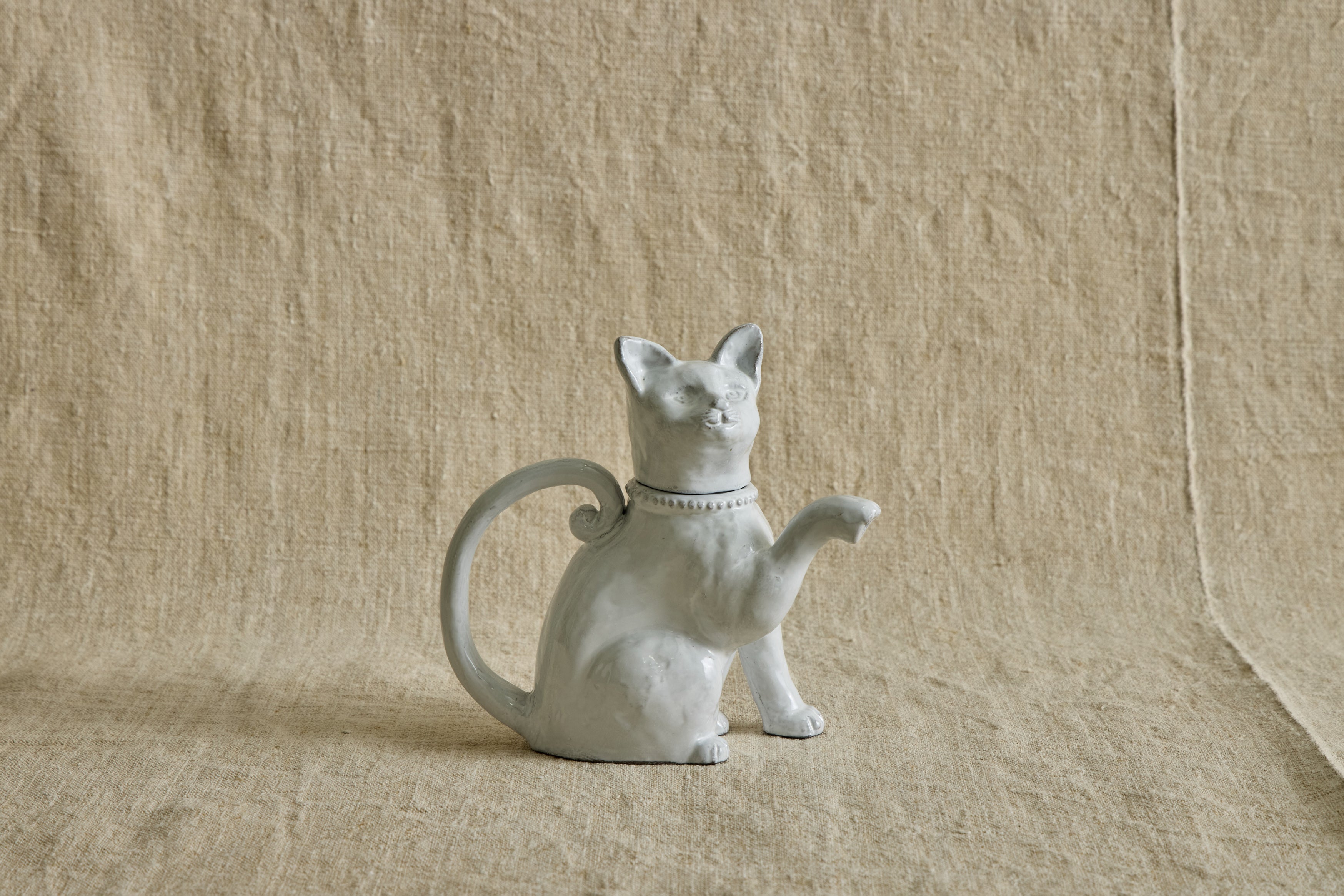 Nicky Kehoe - Small Setsuko Cat Teapot