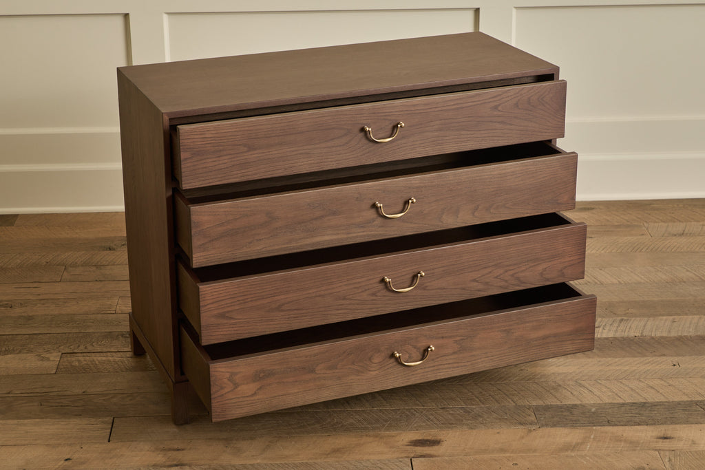 Nicky Kehoe - Campaign Dresser, 42"