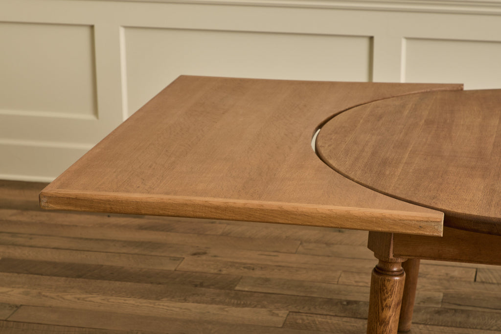 Nicky Kehoe - Round Oak Wood Extension Table