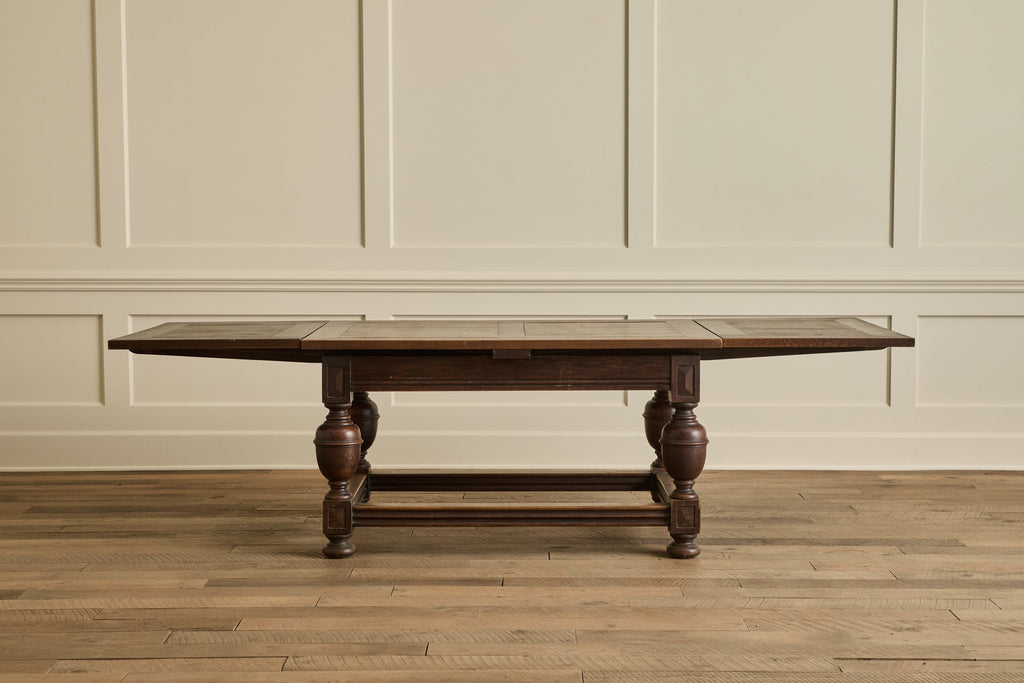 Nicky Kehoe - Oak Extension Hall Table