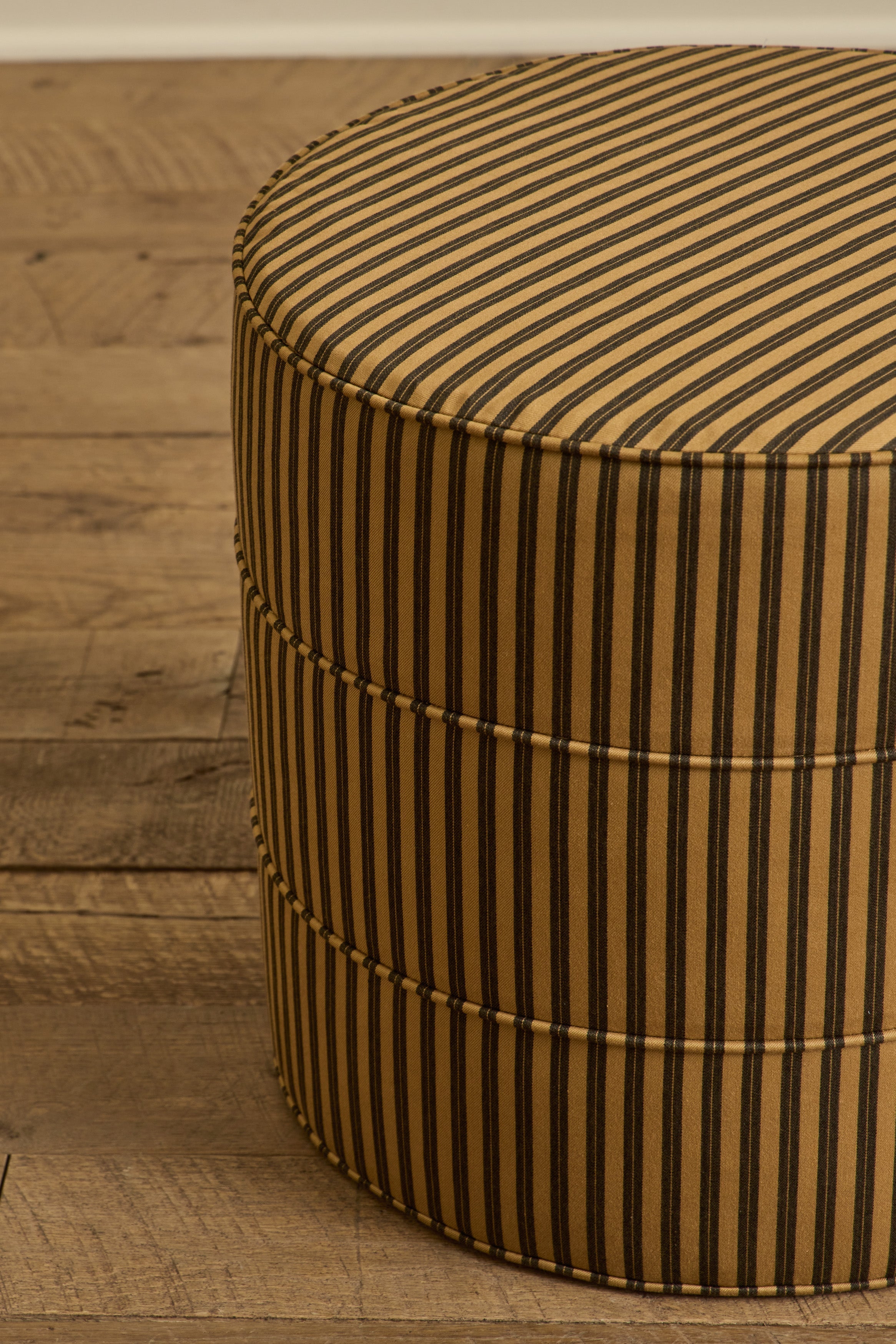 Nicky Kehoe - Round Hassock