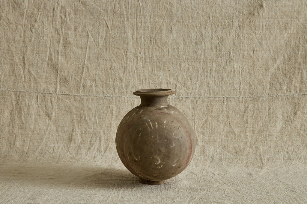 Nicky Kehoe - Chinese Cocoon Form Vase No.2