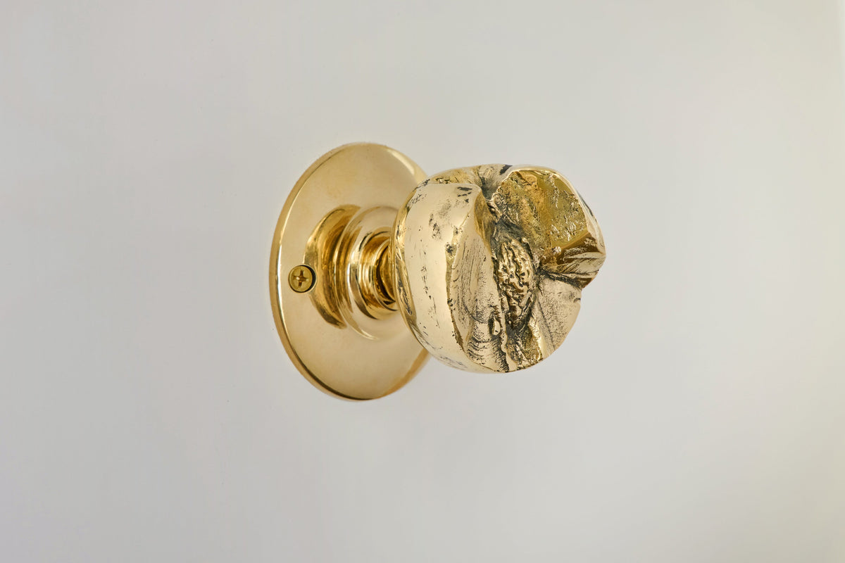 Nicky Kehoe - Peach Doorknob