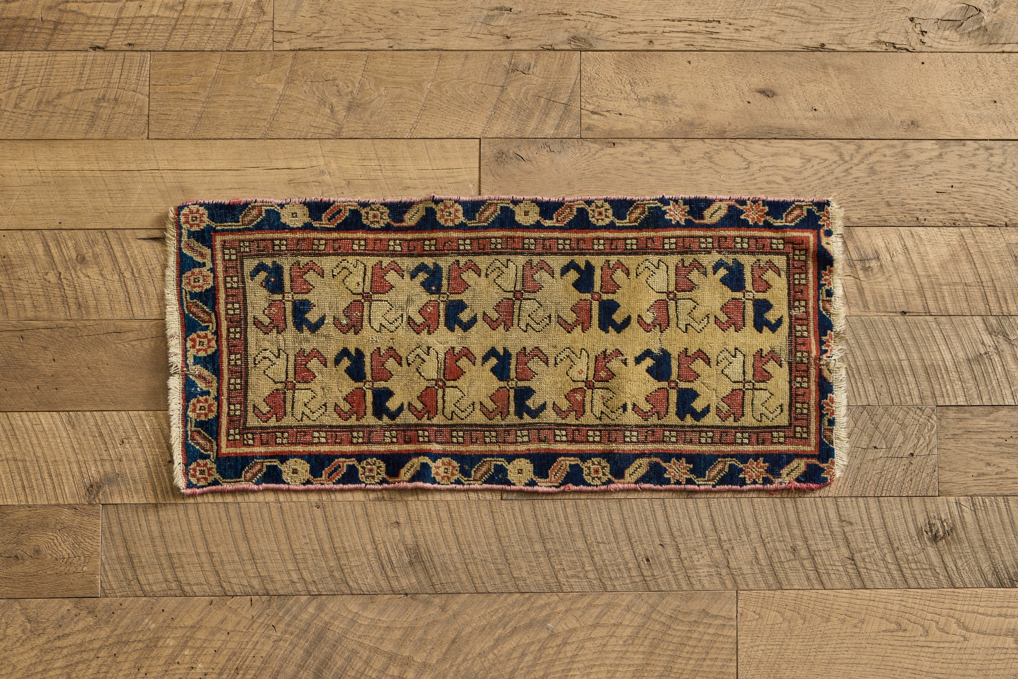Nicky Kehoe - VTG NOMADIC BALUCH SCATTER RUG 1'9 X 3'4