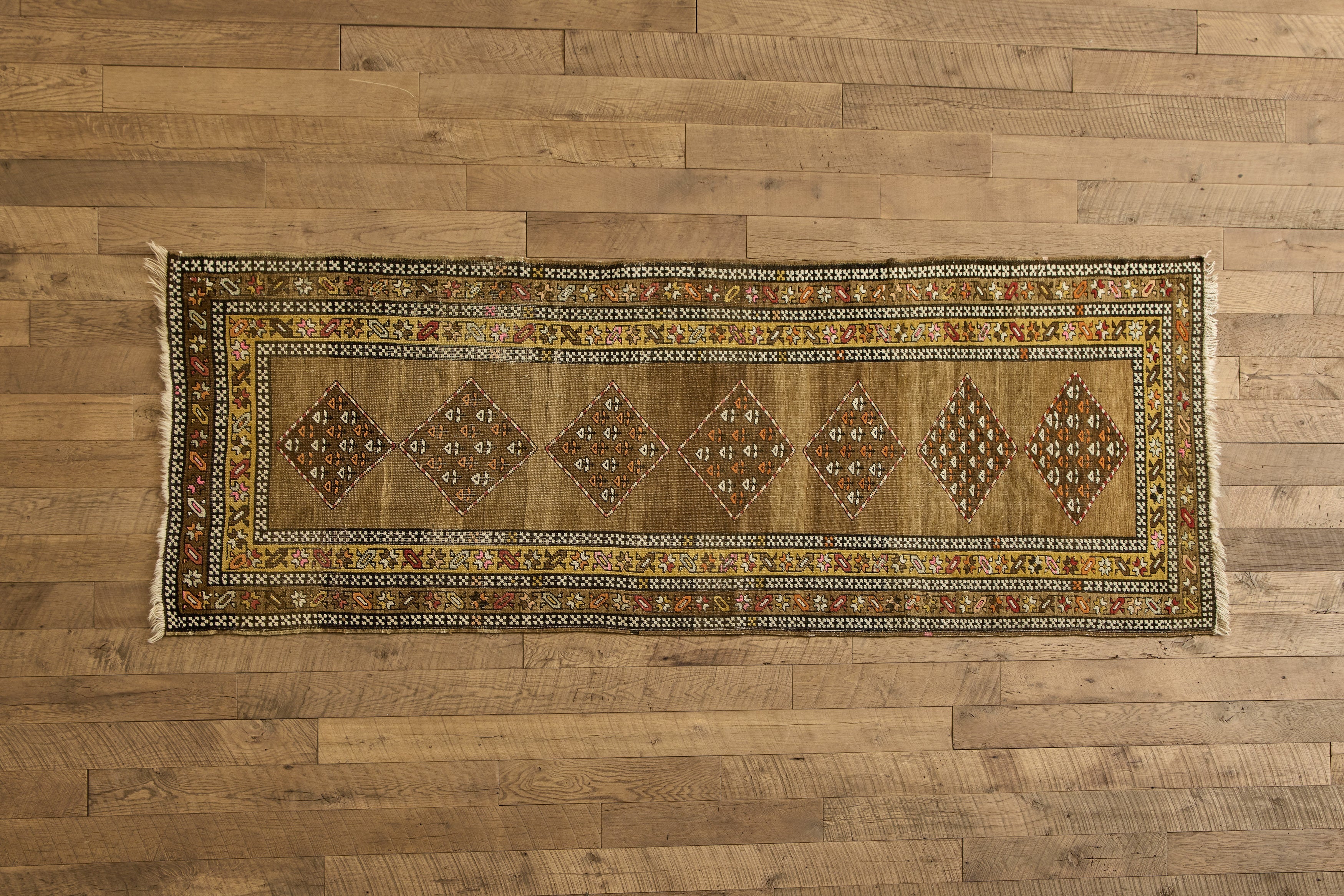 Nicky Kehoe - VTG DIAMOND PATTERN TRIBAL RUNNER 3'7 X 9'8