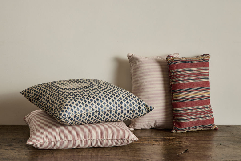 Nicky Kehoe - Susan Deliss in Karaj in Persian Red Pillow