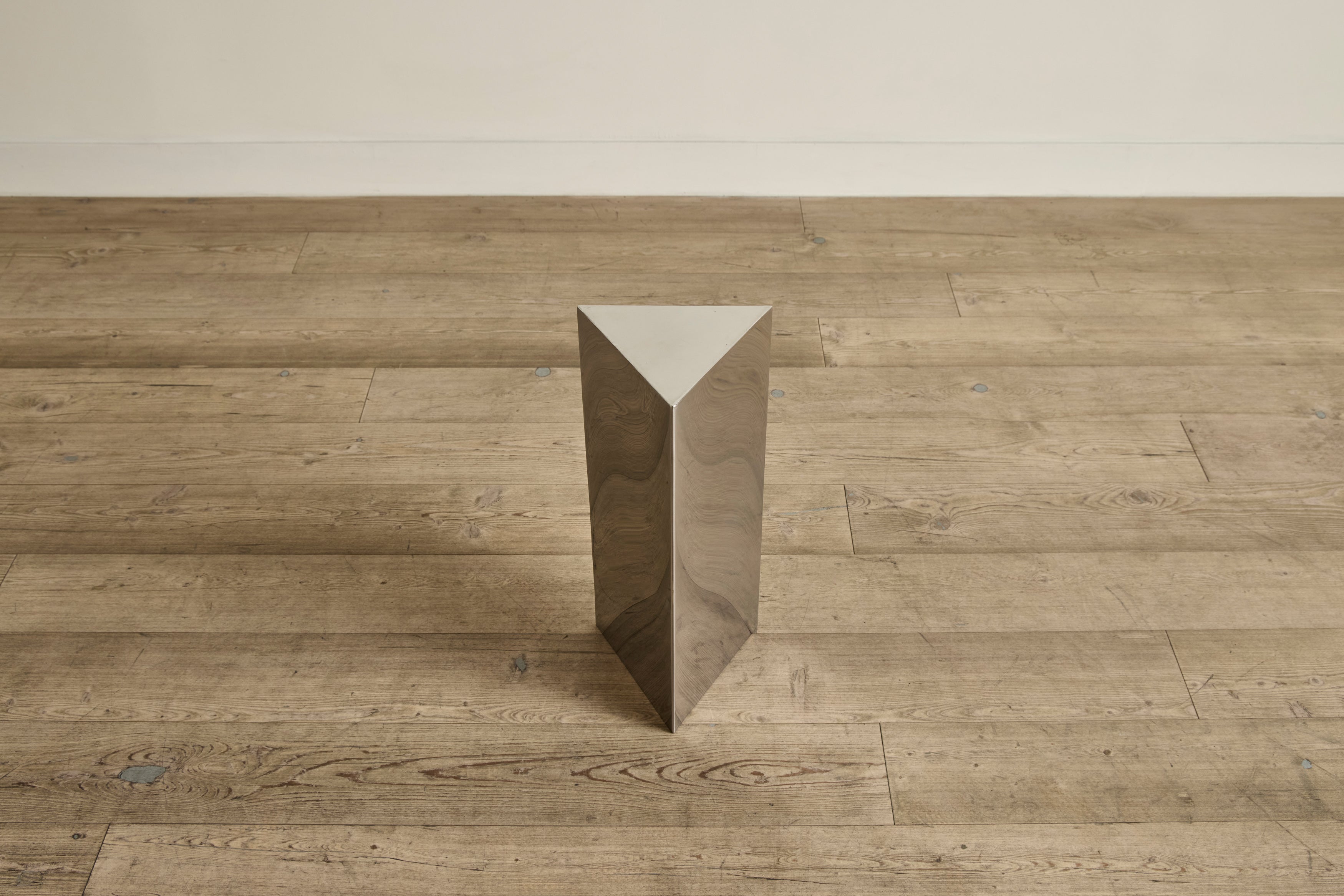 Nicky Kehoe - Silver Triangle Stand