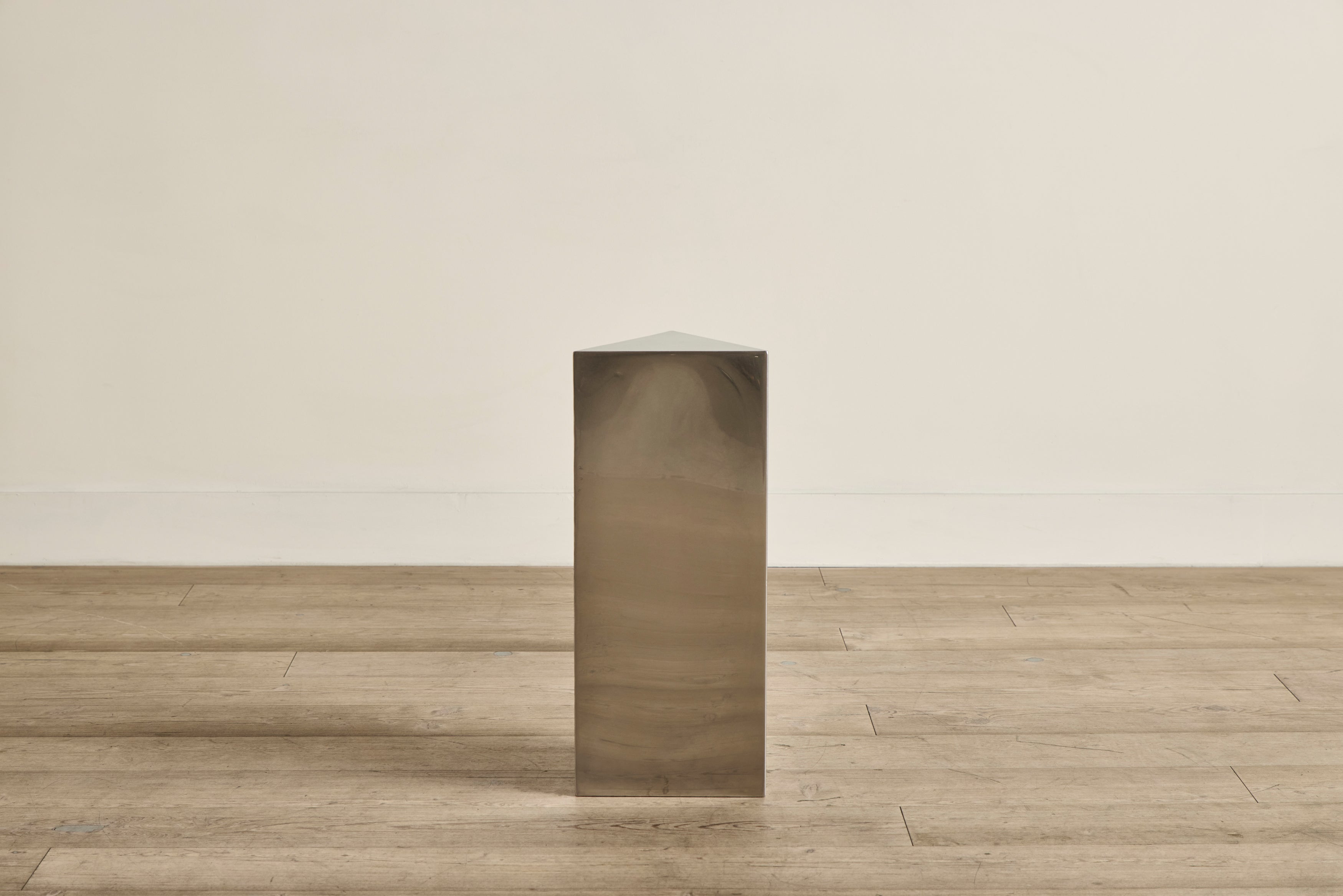 Nicky Kehoe - Silver Triangle Stand