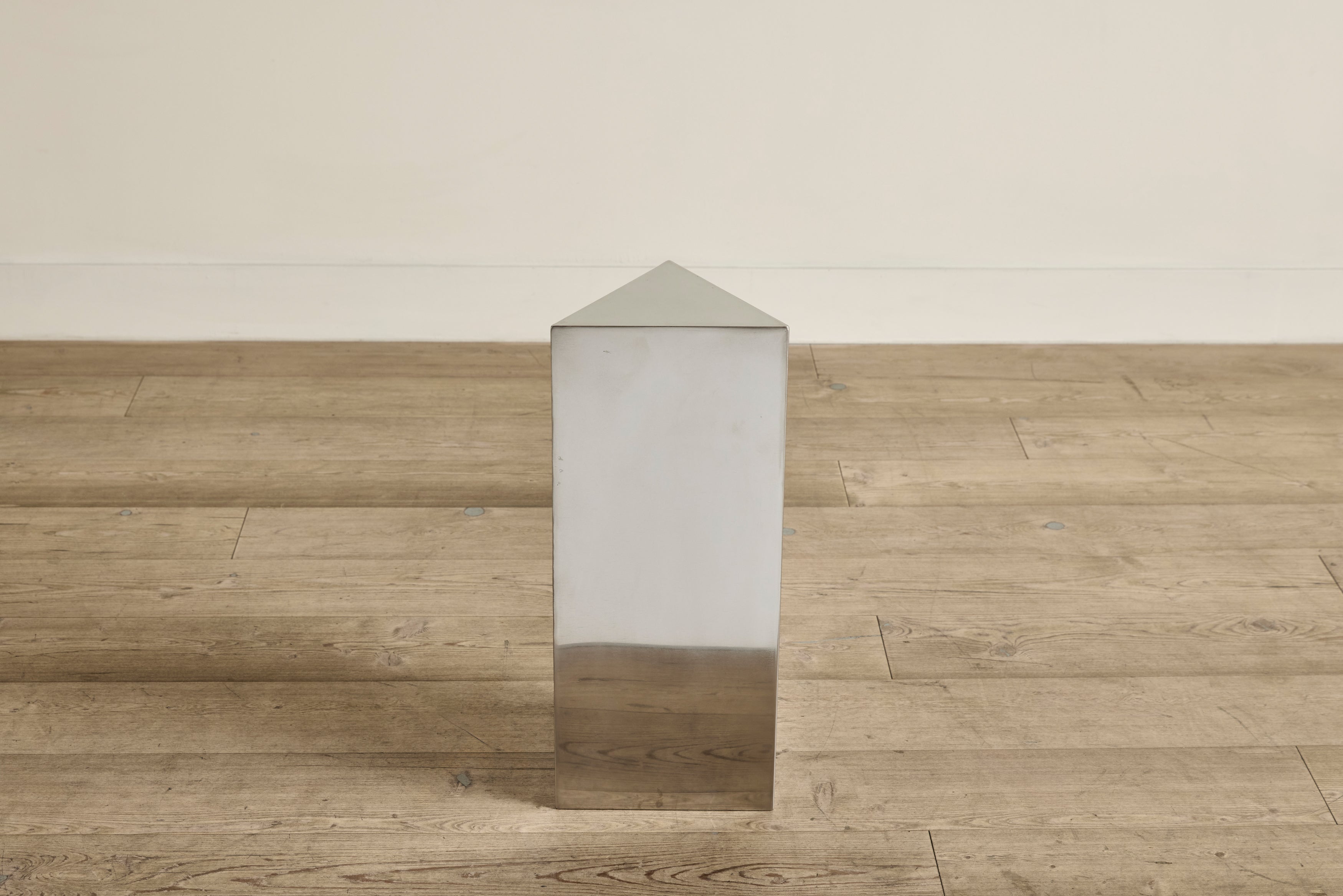 Nicky Kehoe - Silver Triangle Stand