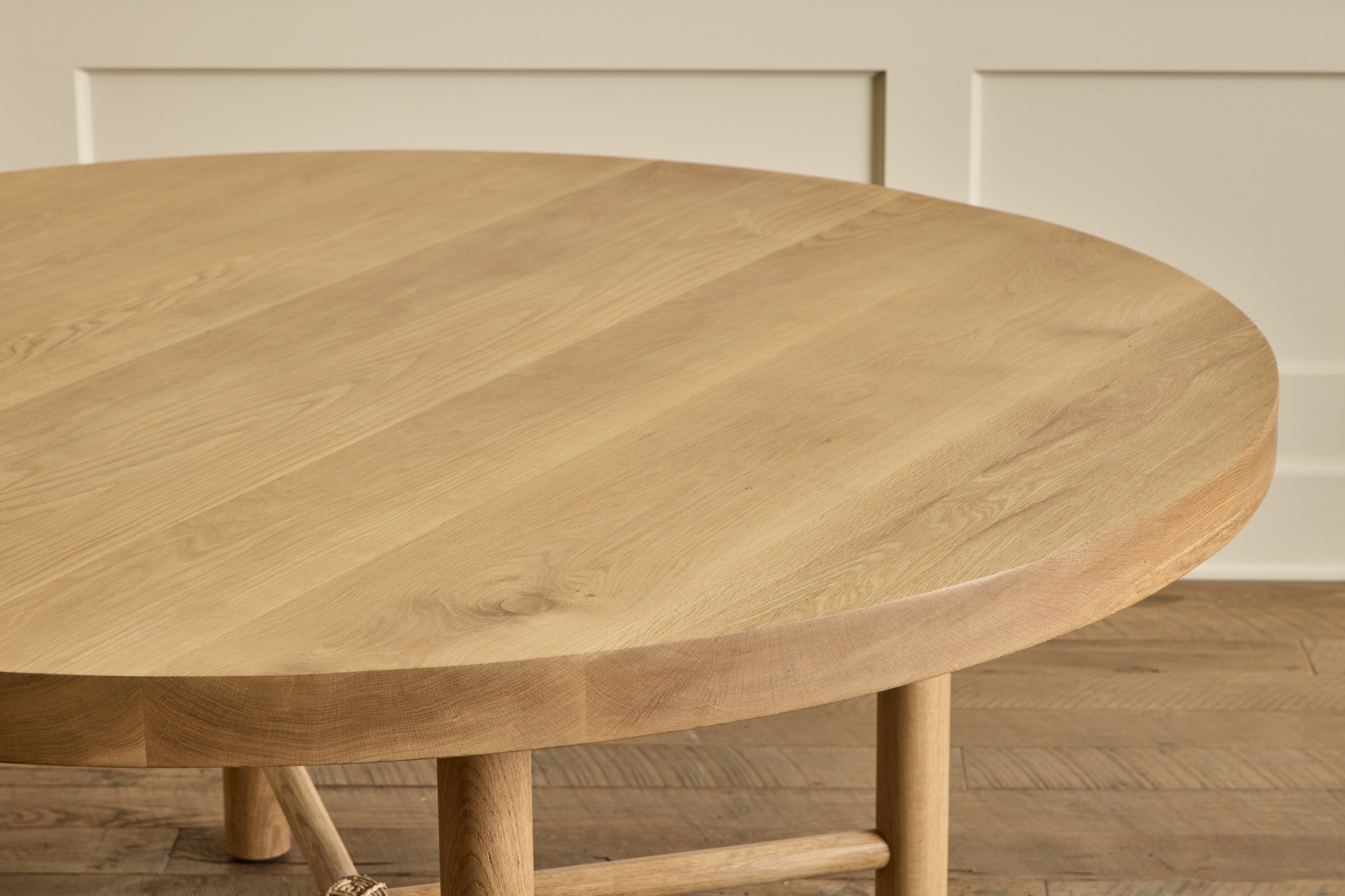 Nicky Kehoe - Round Dining Table, 60"