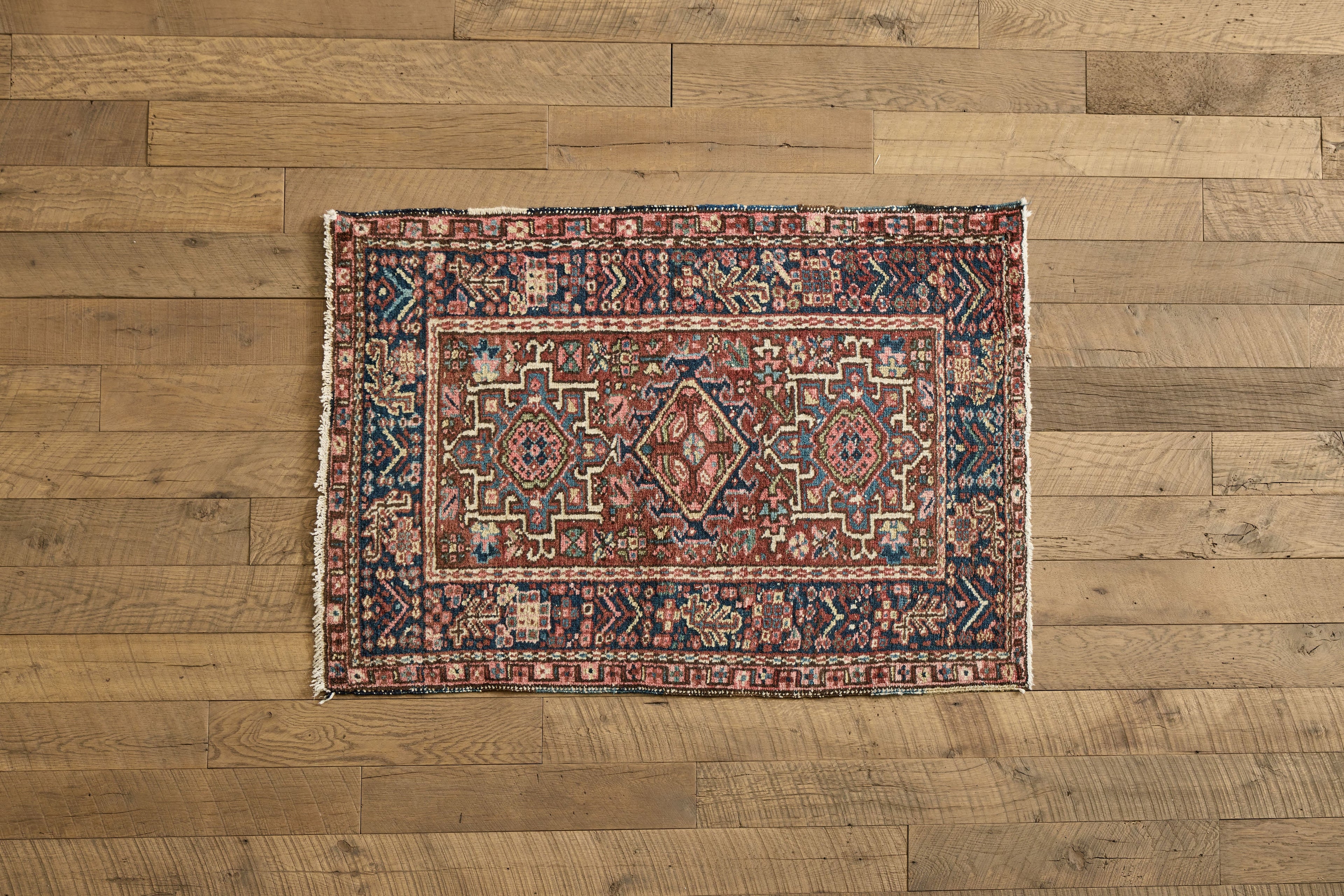 Nicky Kehoe - VTG TRIBAL MEDALLION THROW RUG 3'1 X 4'5