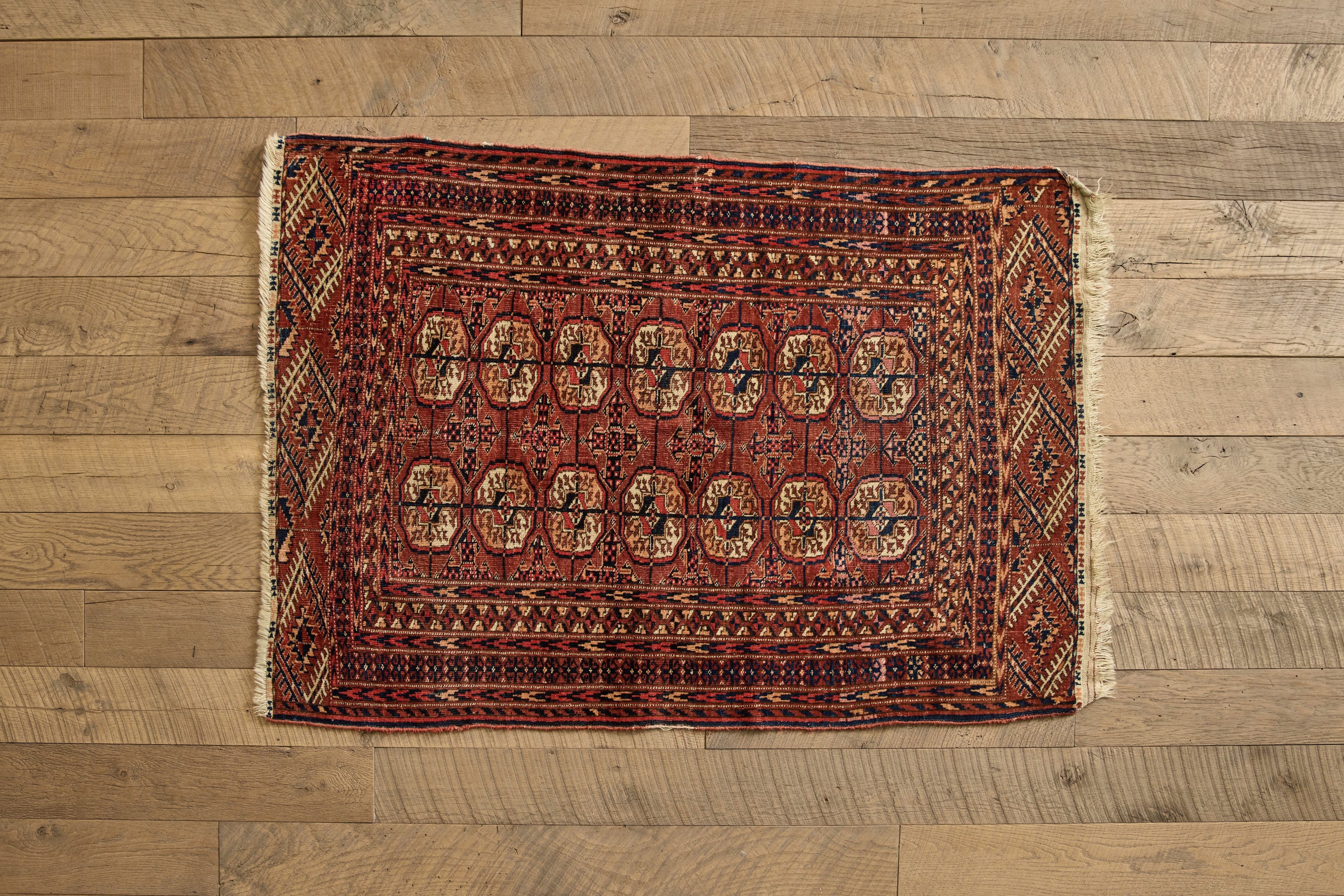 Nicky Kehoe - VTG TURKOMAN THROW RUG 3 X 4'5