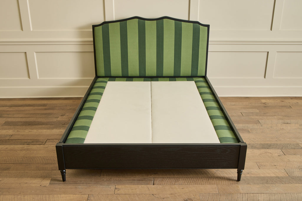 Nicky Kehoe - Curved Bed, Queen
