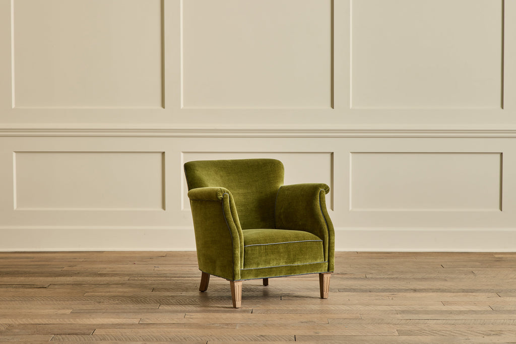 Nicky Kehoe - Fritz Hansen Style Lounge Chair