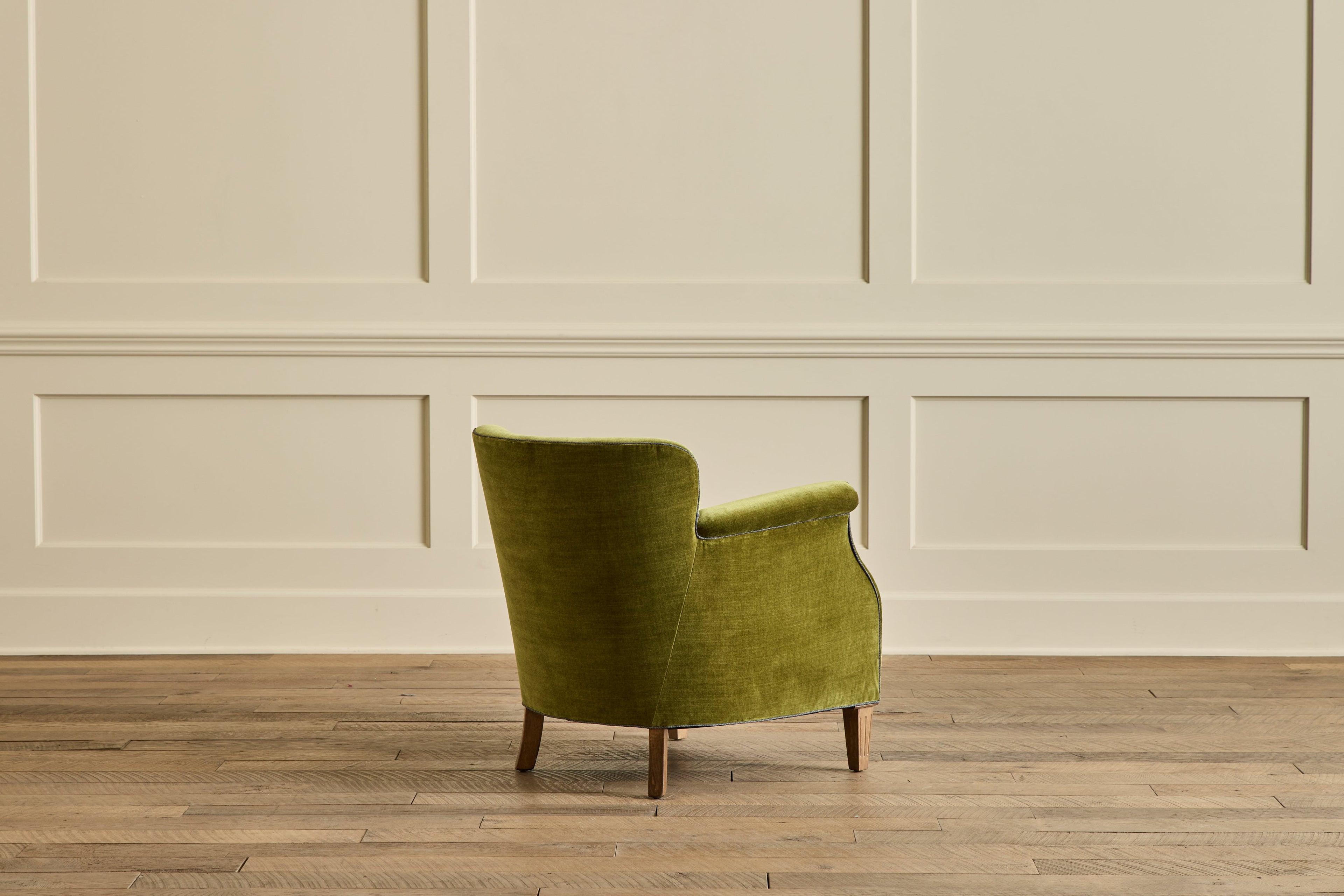 Nicky Kehoe - Fritz Hansen Style Lounge Chair