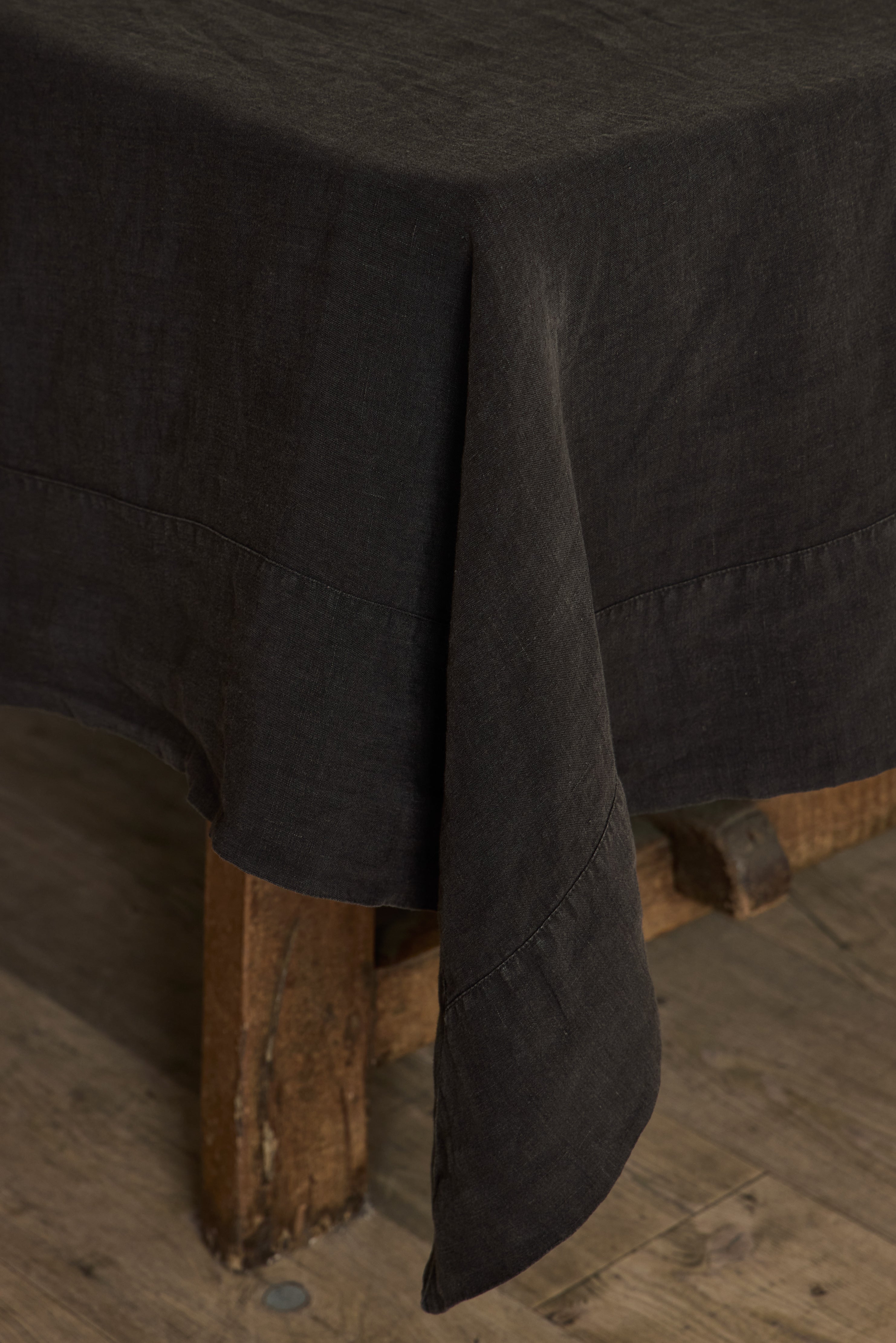 Nicky Kehoe - Linen Tablecloth in Slate