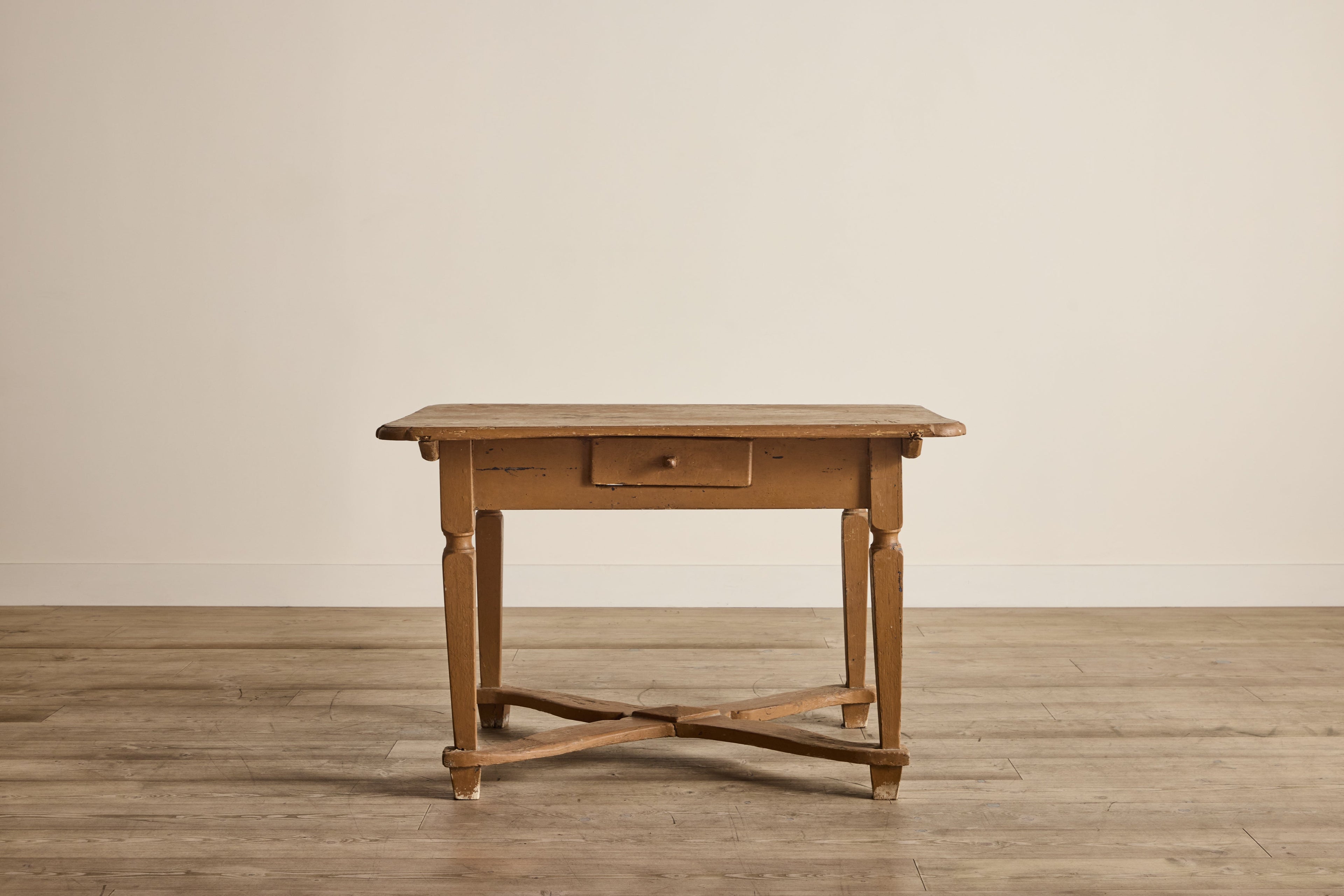 Nicky Kehoe - Hungarian Hall Table