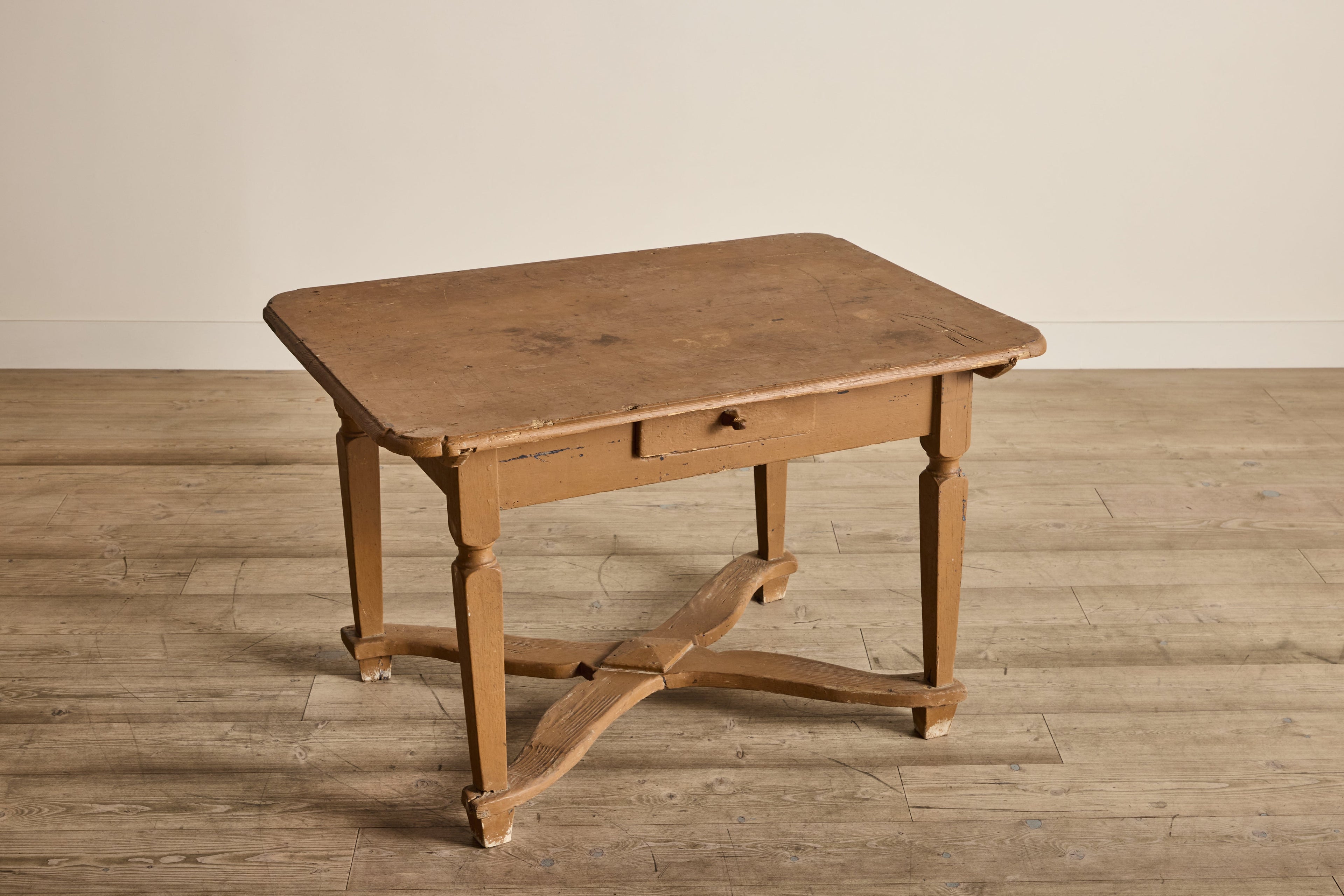 Nicky Kehoe - Hungarian Hall Table