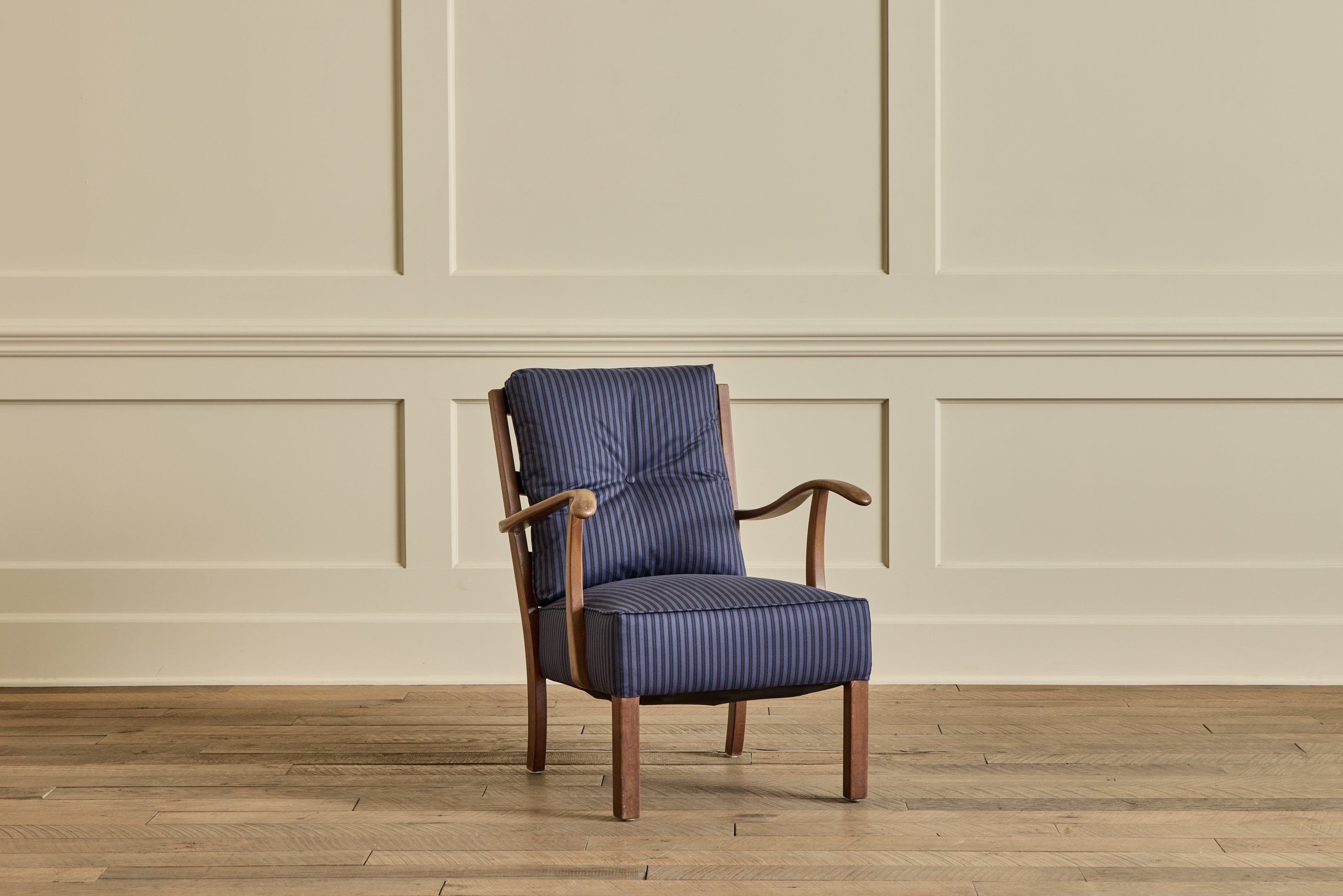 Nicky Kehoe - VTG DANISH BEECH LOUNGE CHAIR