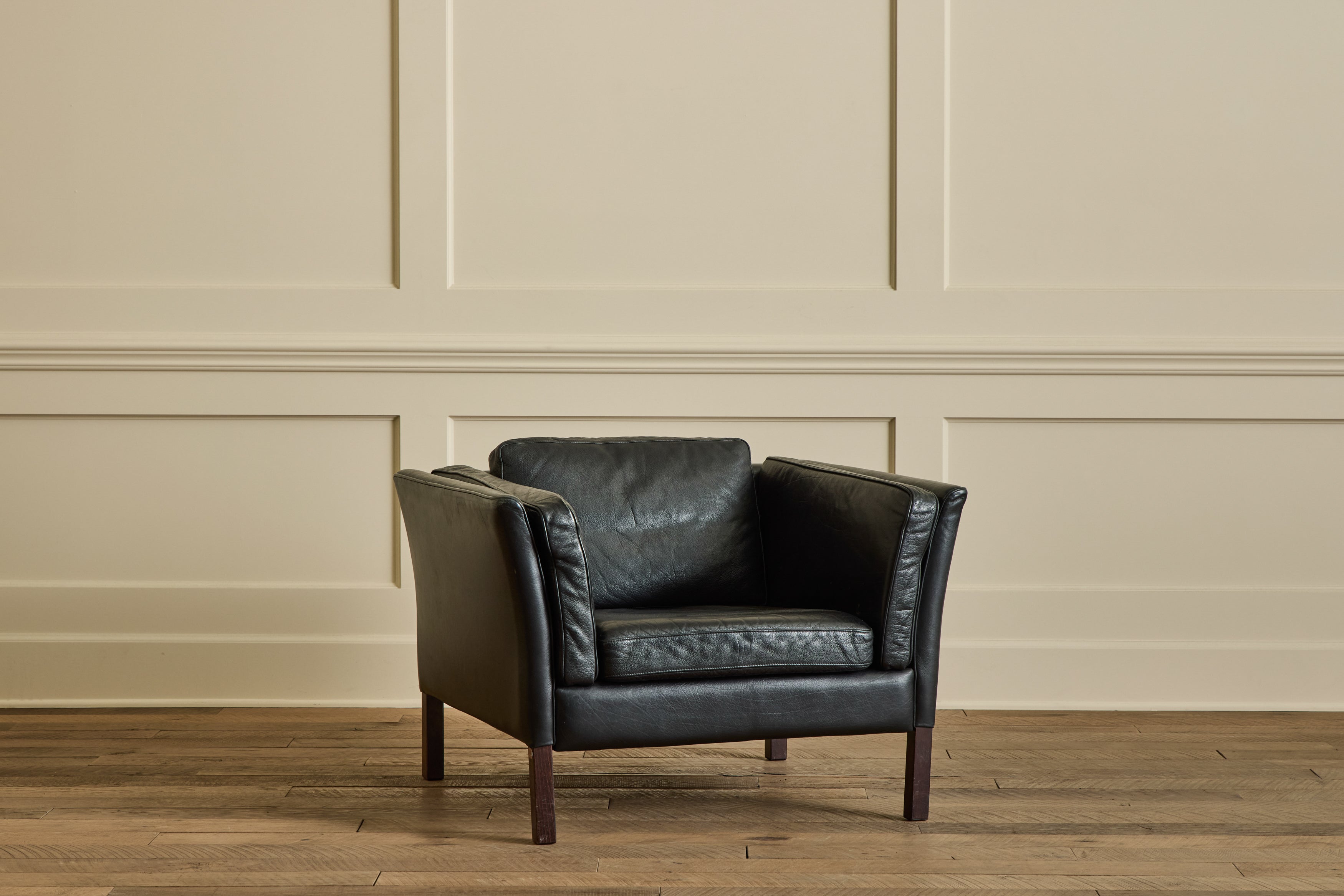 Nicky Kehoe - Stouby Leather Armchair