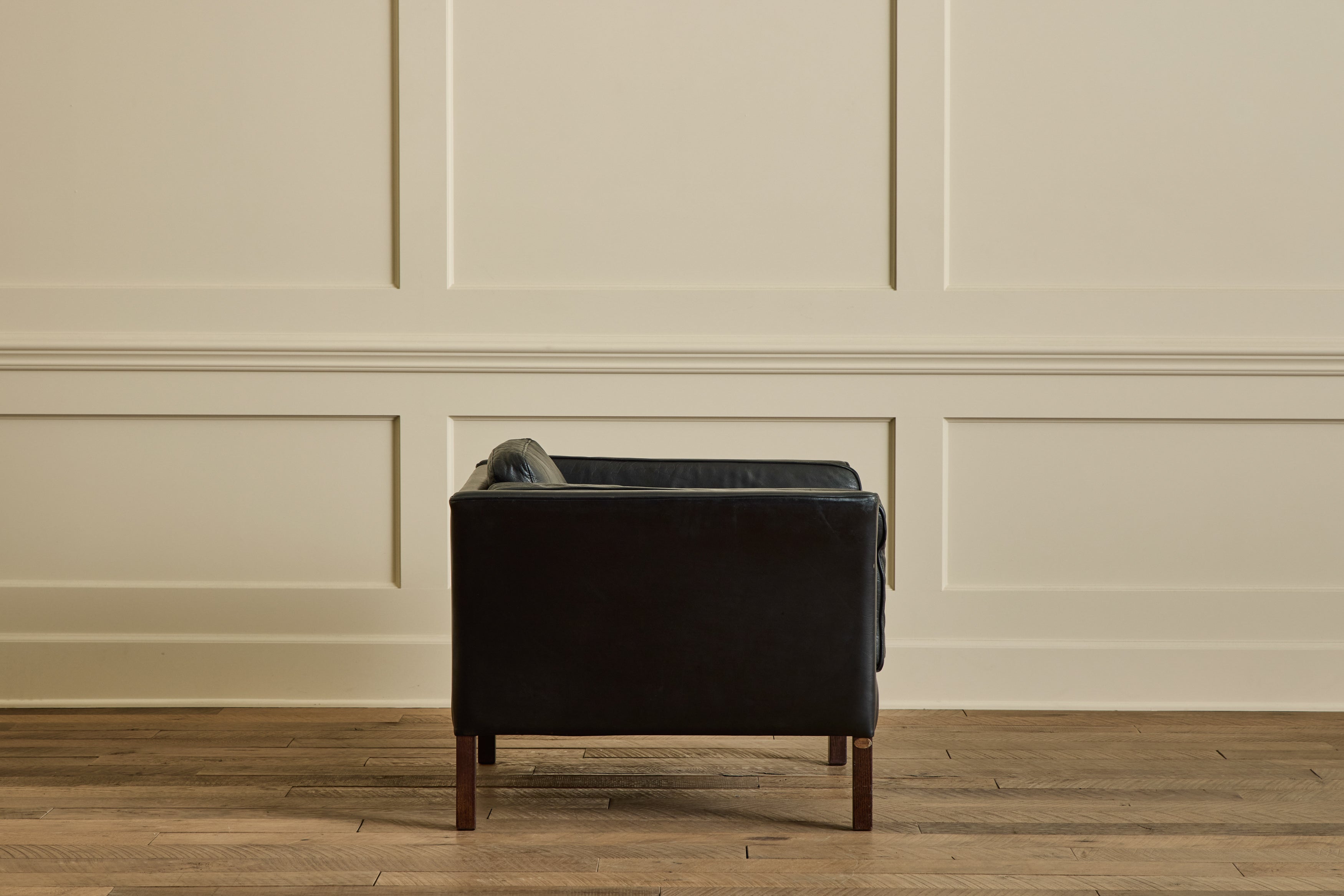 Nicky Kehoe - Stouby Leather Armchair