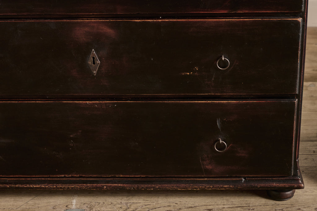 Nicky Kehoe - 18th Century Swedish Dresser