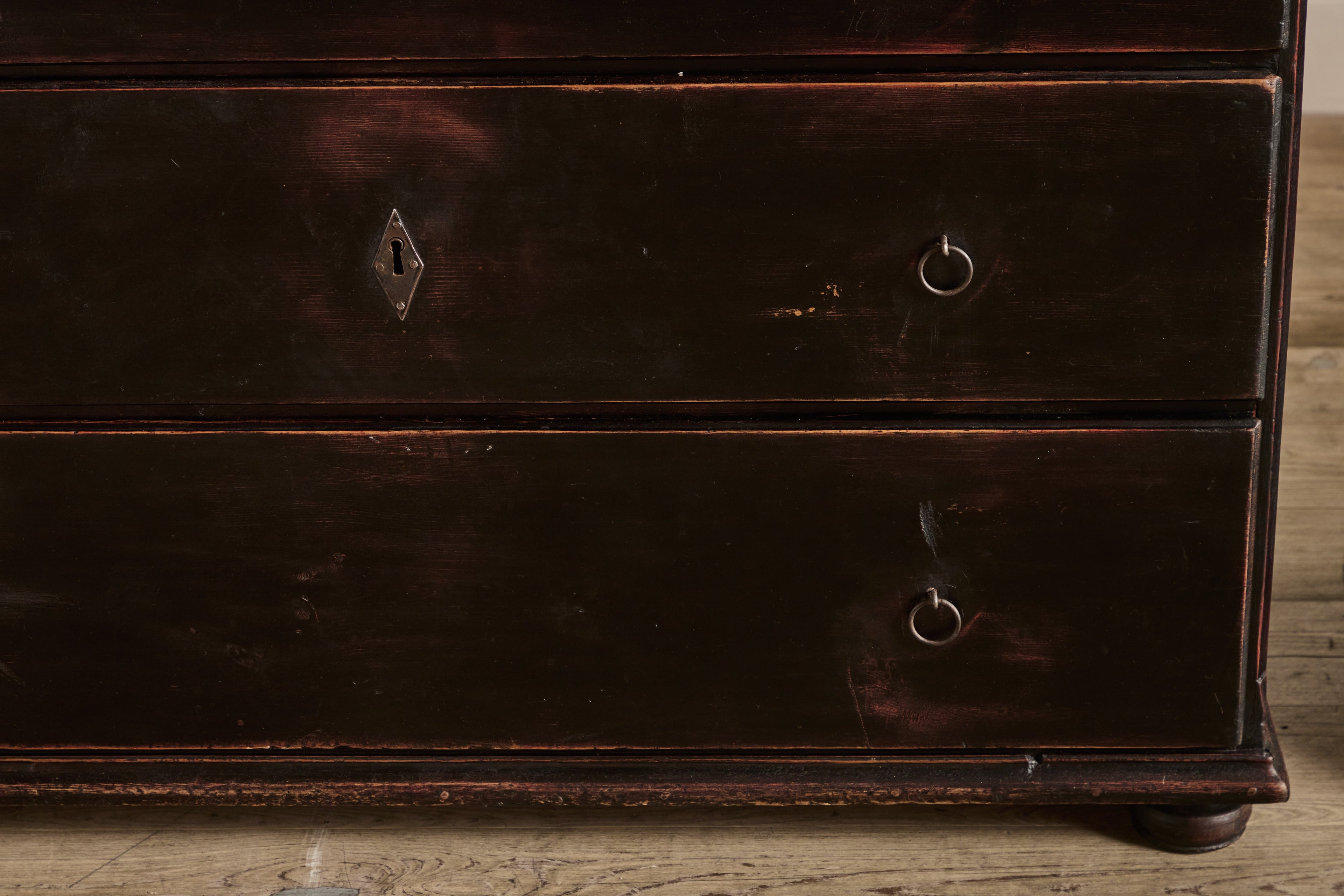 Nicky Kehoe - 18th Century Swedish Dresser