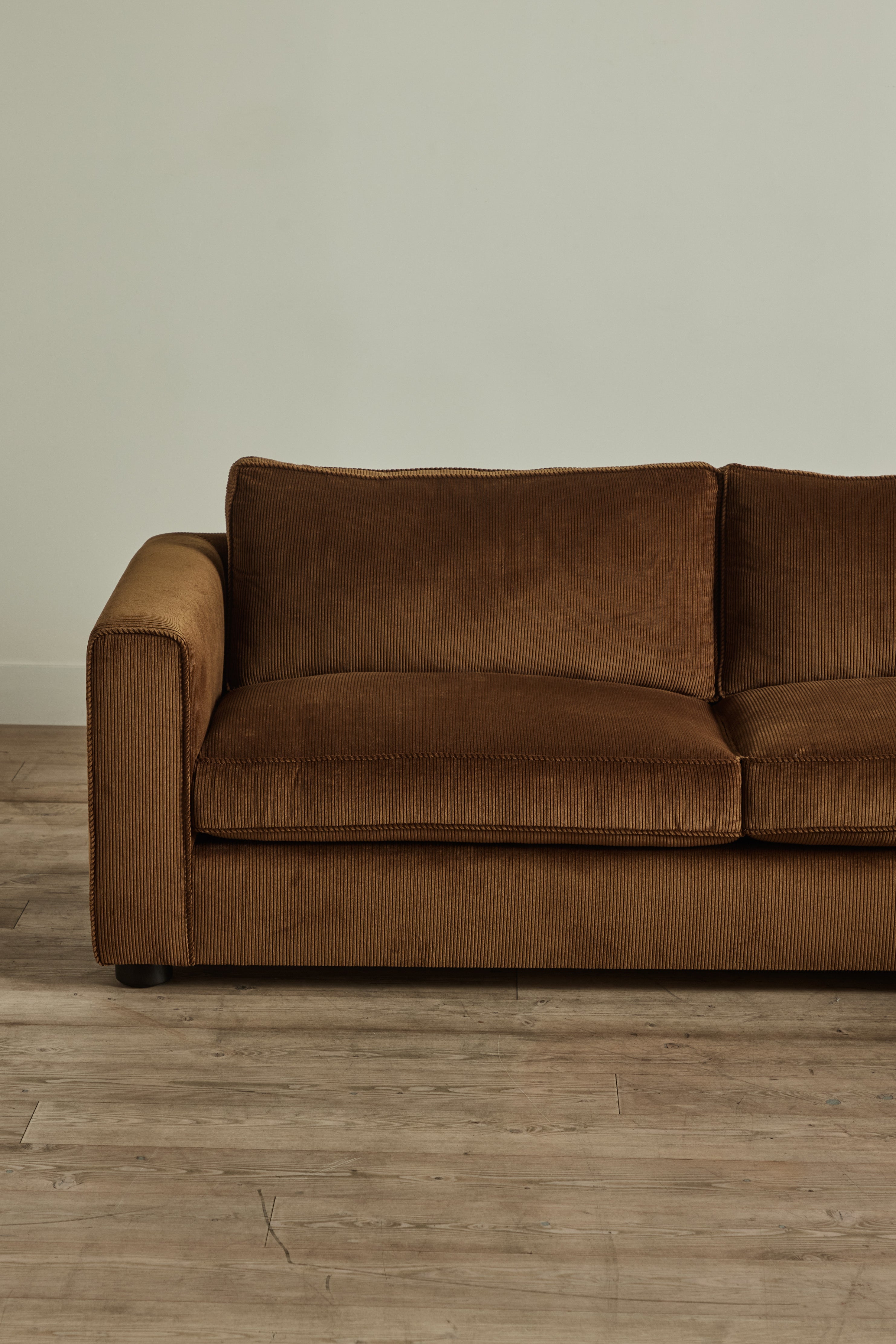 Nicky Kehoe - Tuxedo Chaise