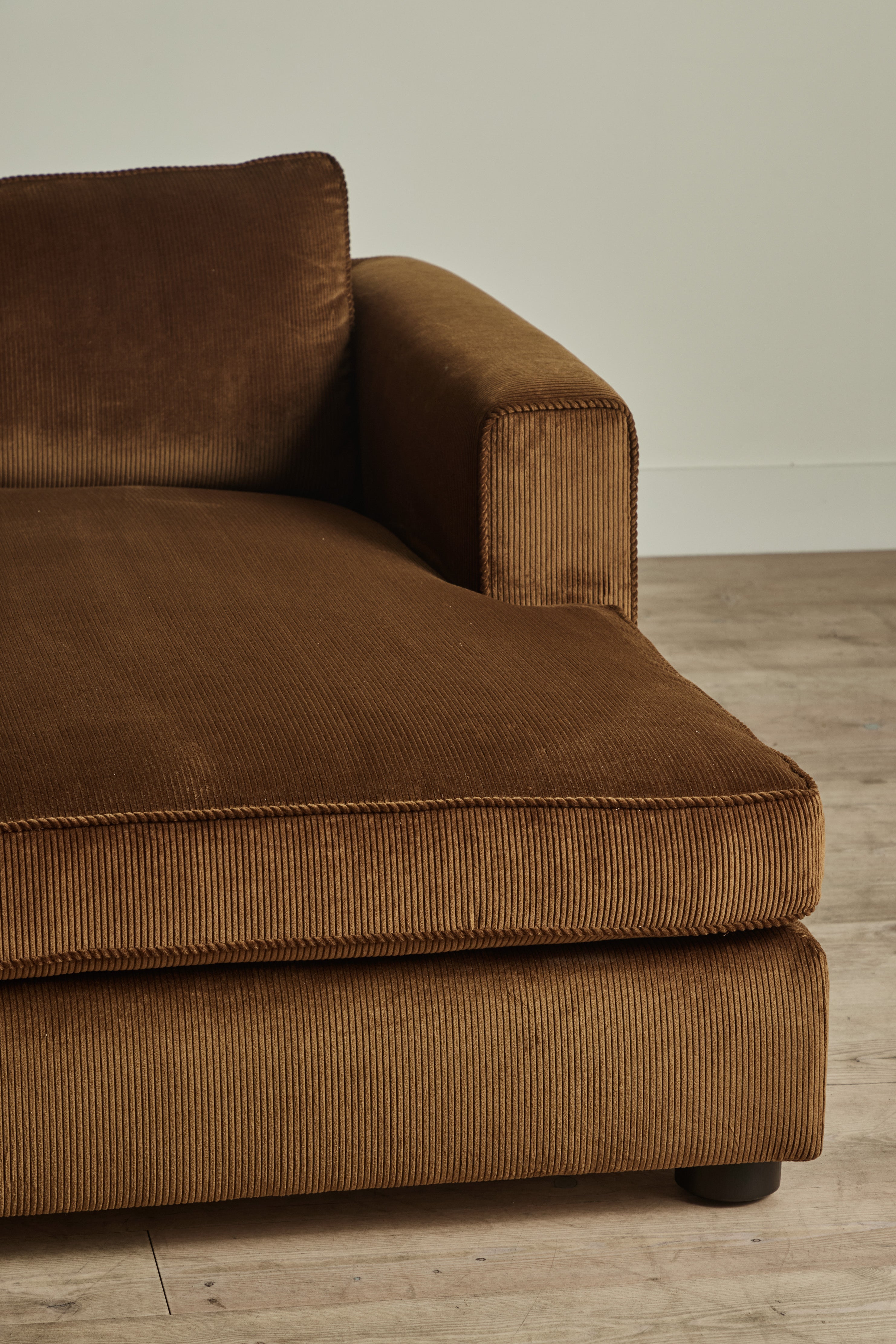 Nicky Kehoe - Tuxedo Chaise