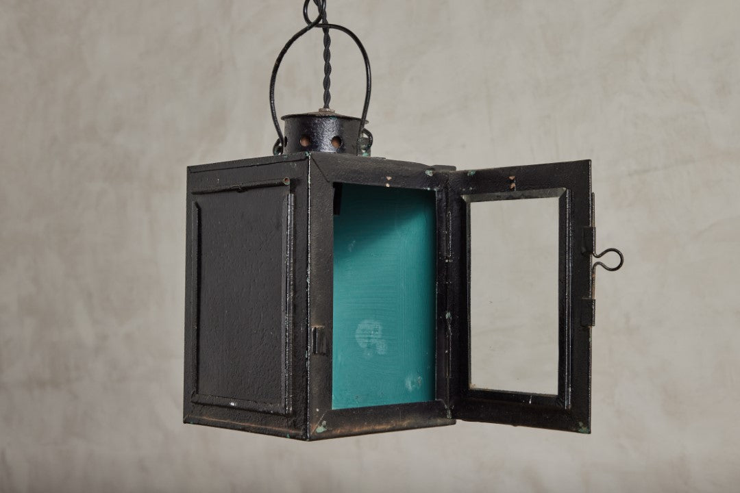 Nicky Kehoe - French Tole Lantern
