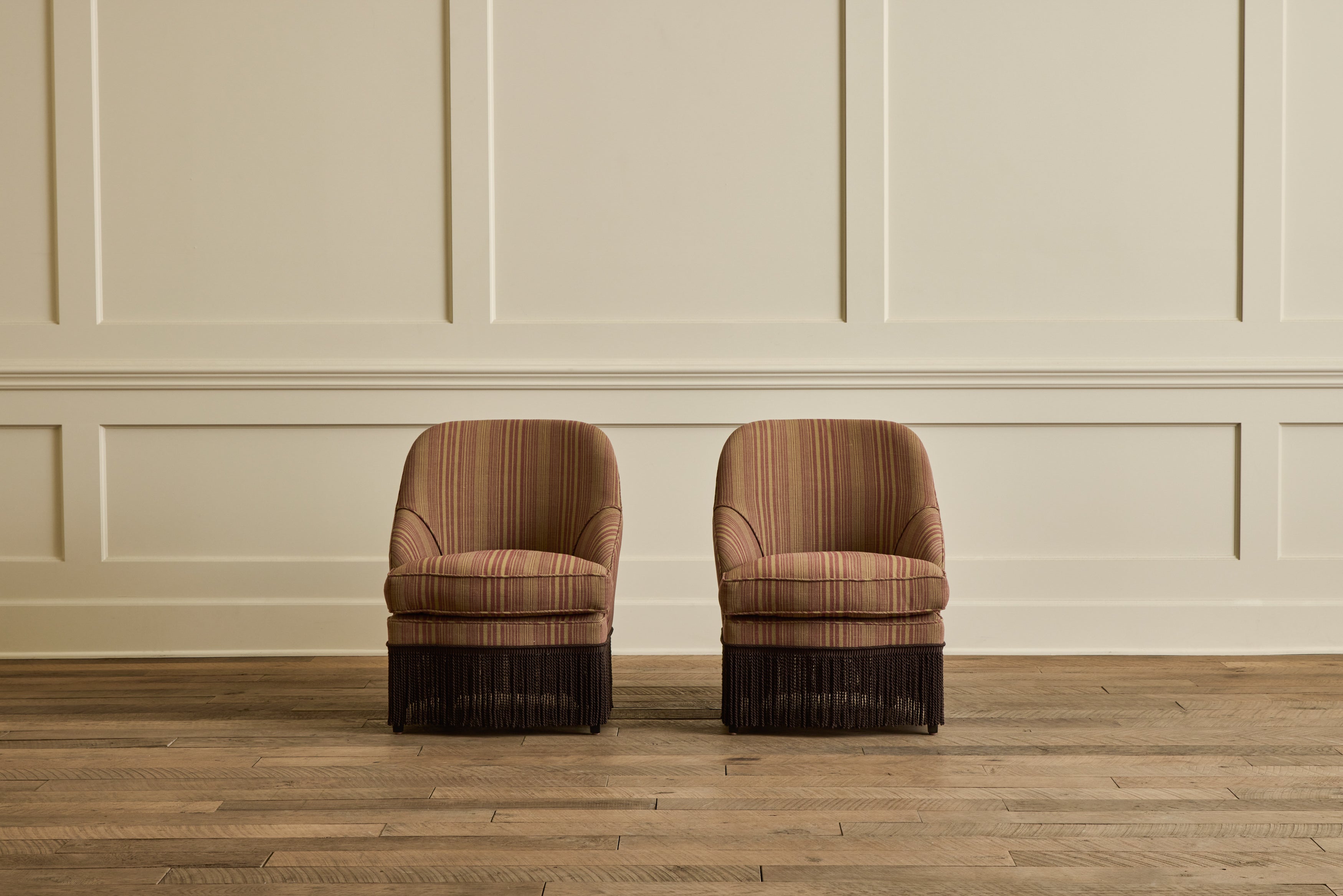 Nicky Kehoe - Fireplace Pull Up Chair