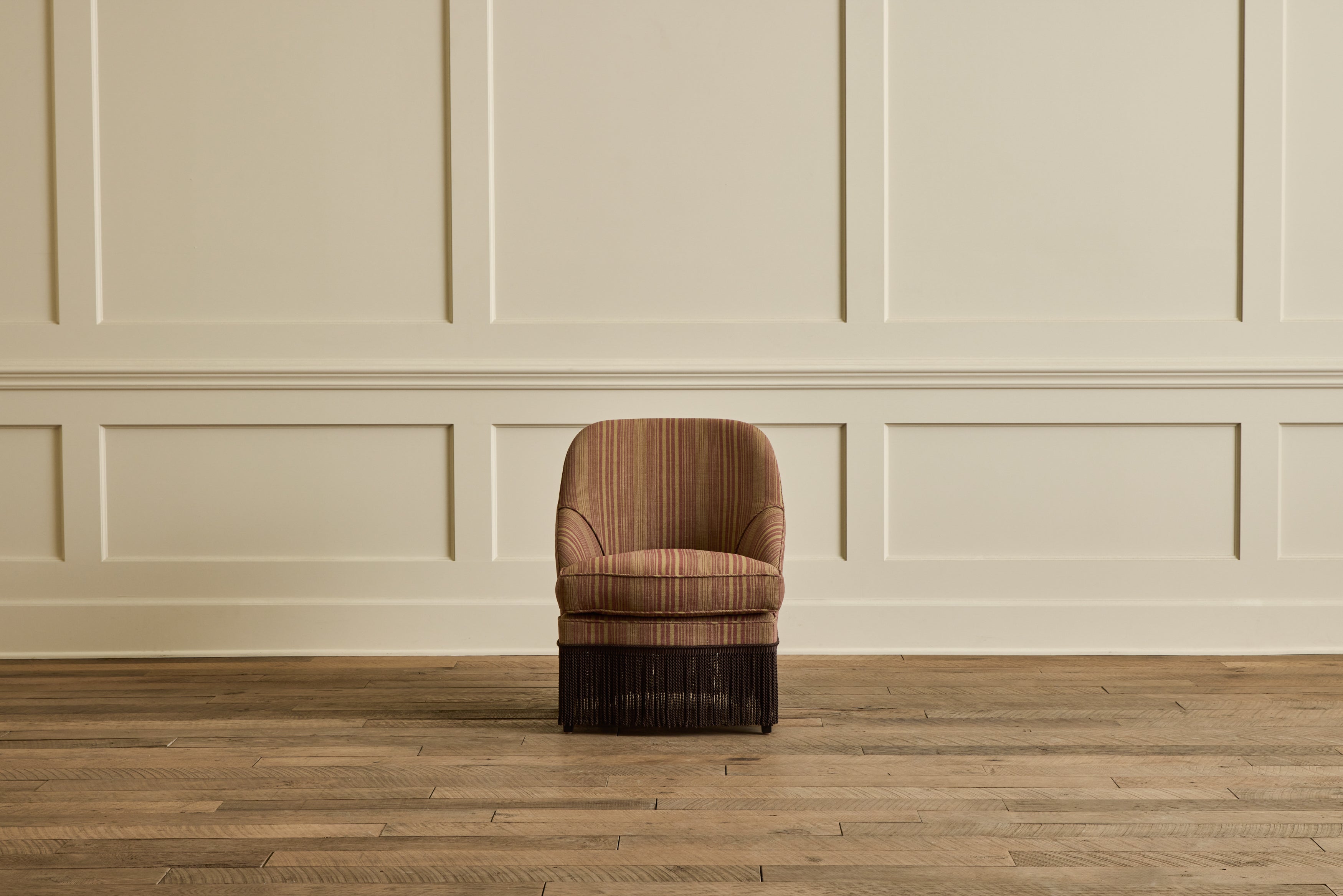 Nicky Kehoe - Fireplace Pull Up Chair