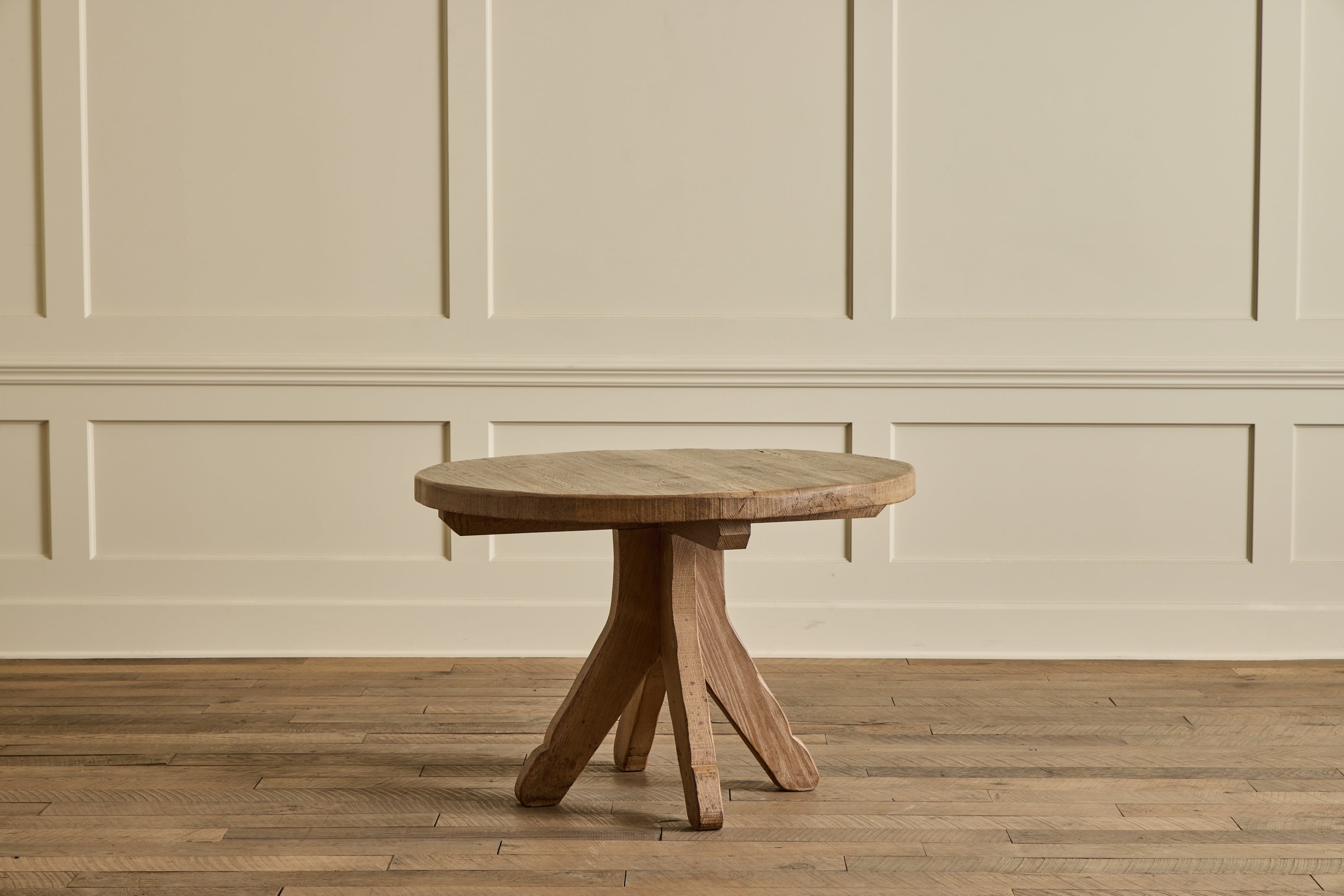 Nicky Kehoe - De Puydt Oak Dining Table