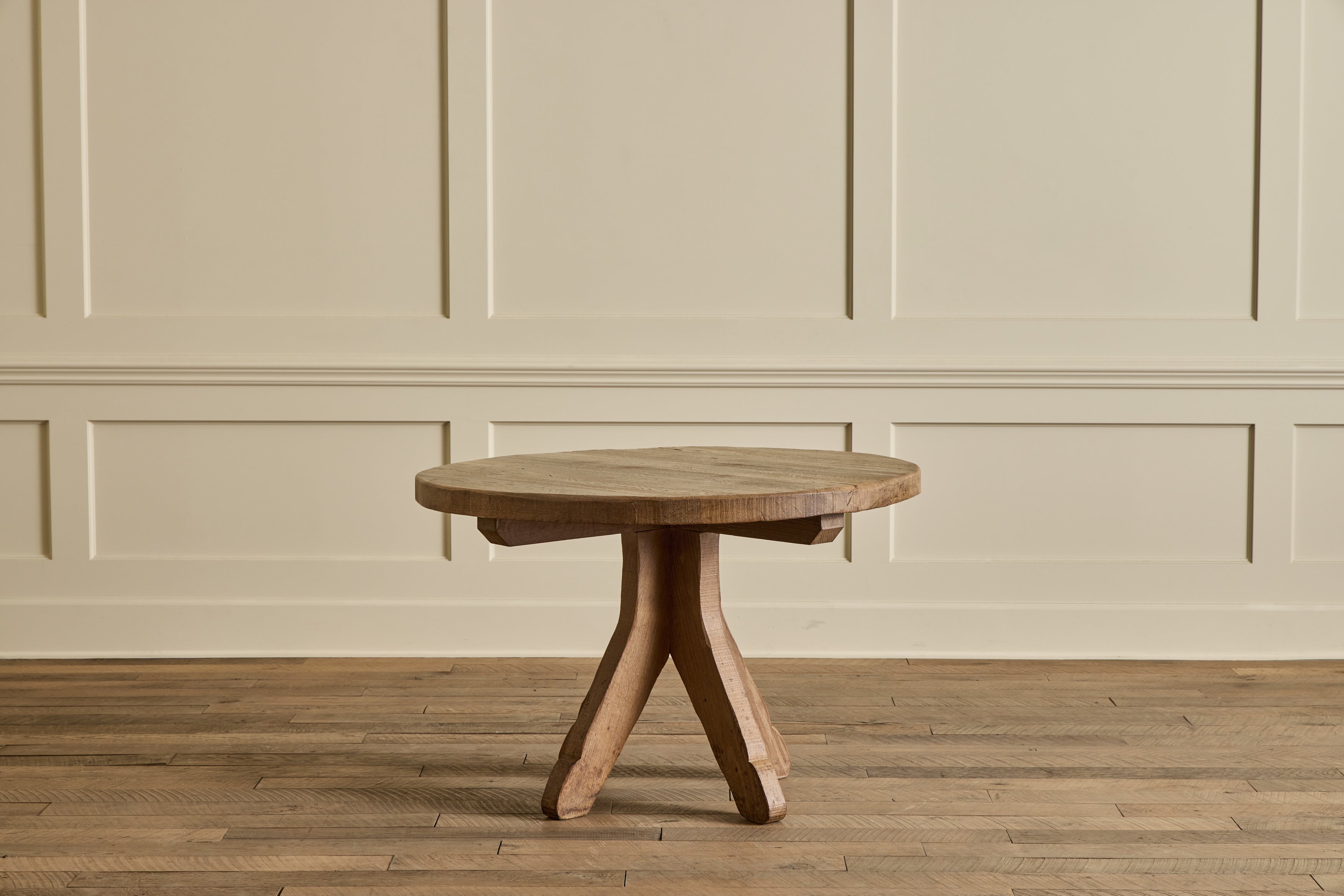 Nicky Kehoe - De Puydt Oak Dining Table