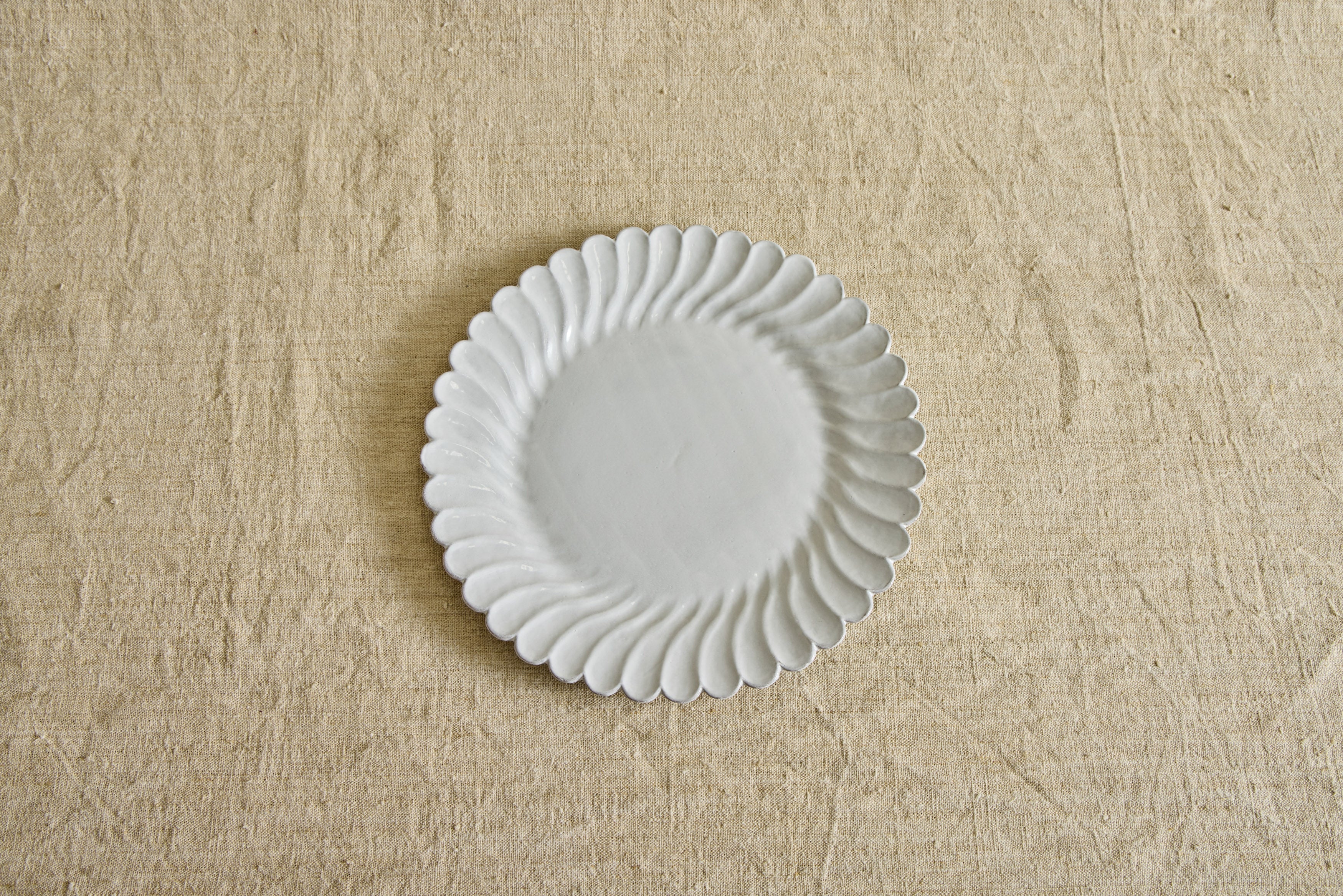 Nicky Kehoe - Large Peggy Dinner Plate