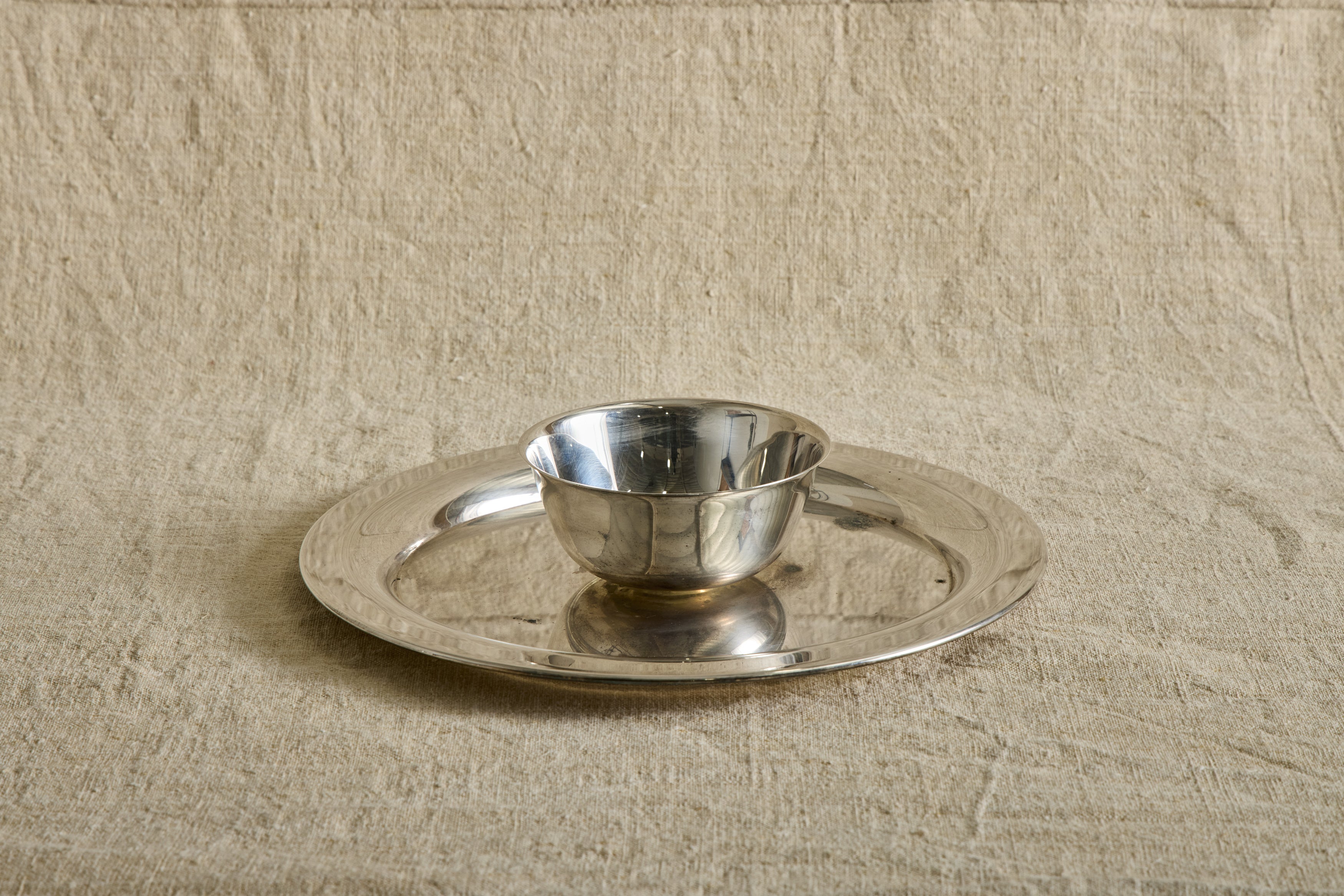 Nicky Kehoe - VTG REGENCY SILVER PLATED SERVING DISH