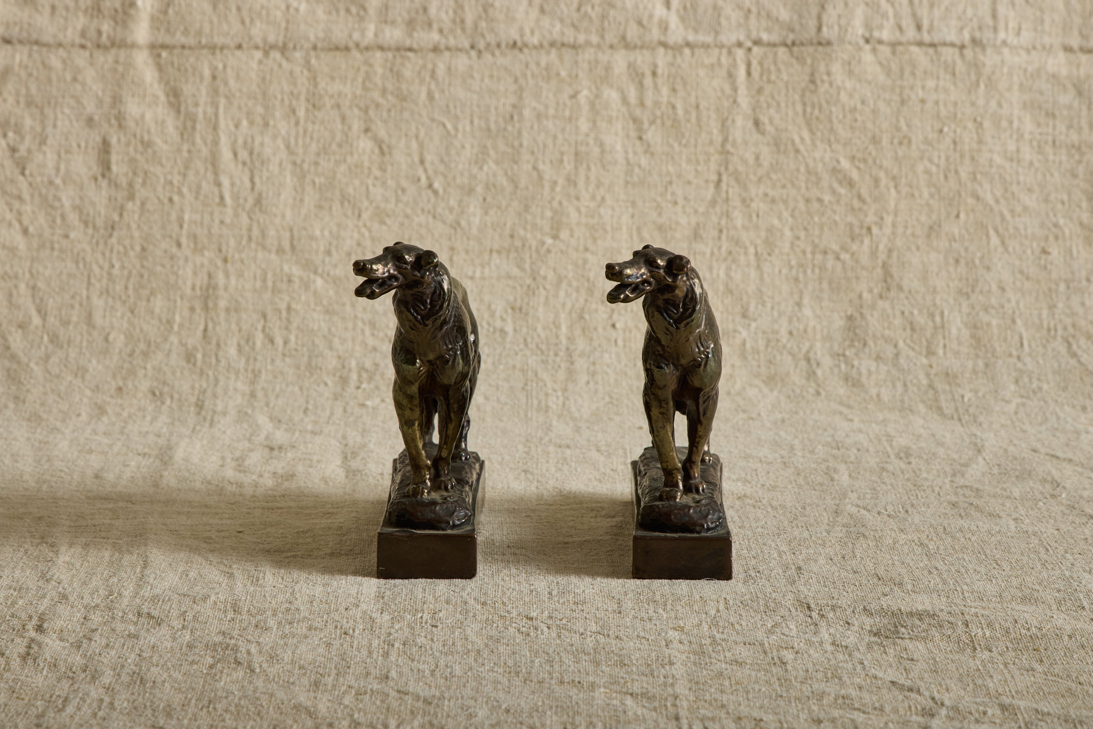 Nicky Kehoe - VTG PAIR OF BRONZE DOG BOOKENDS