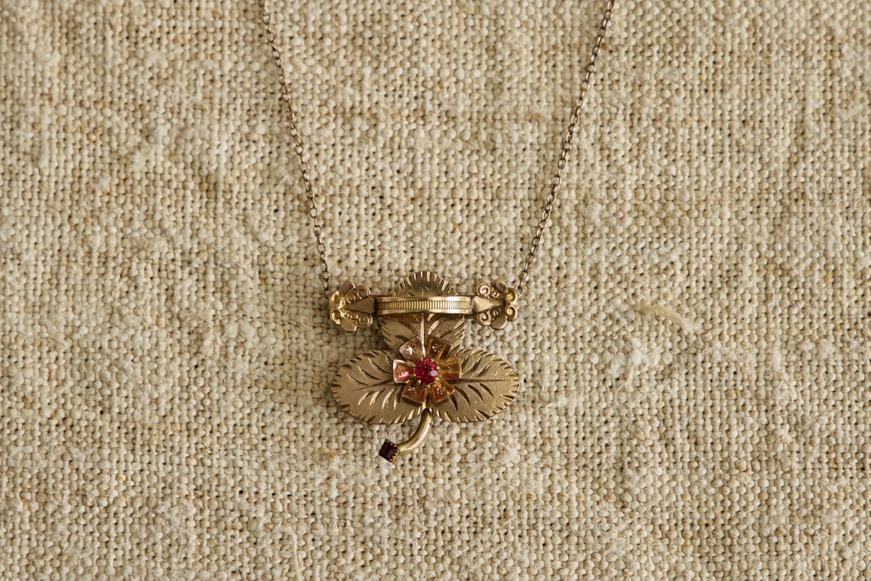 Nicky Kehoe - Early 20th Century Garnet Clover Pendant Necklace