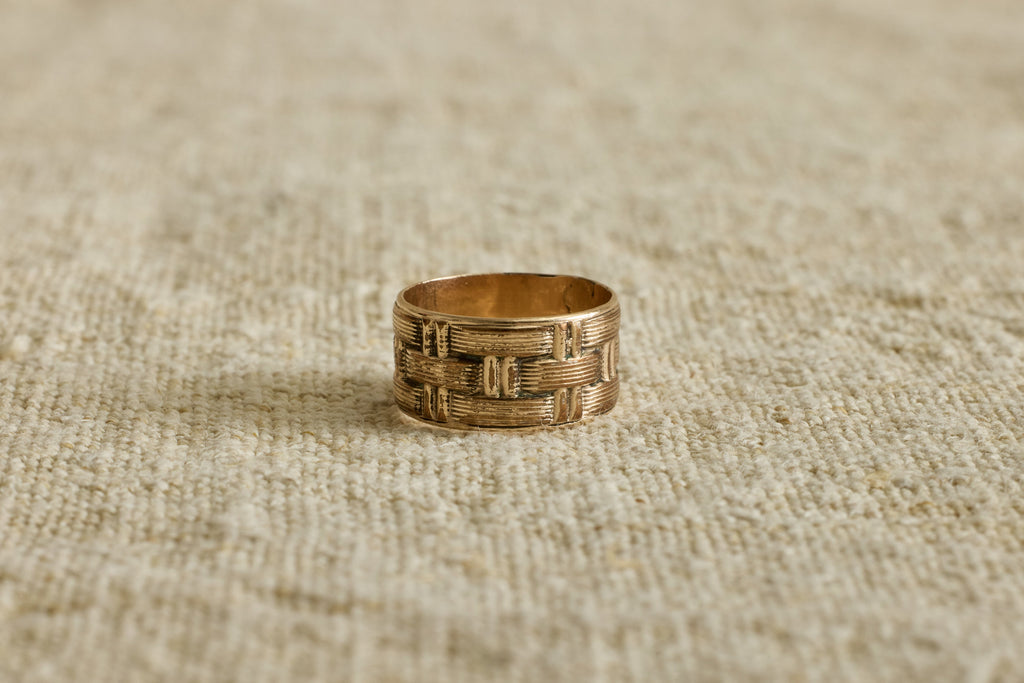 Nicky Kehoe - Victorian Tartan Etched Wide Band