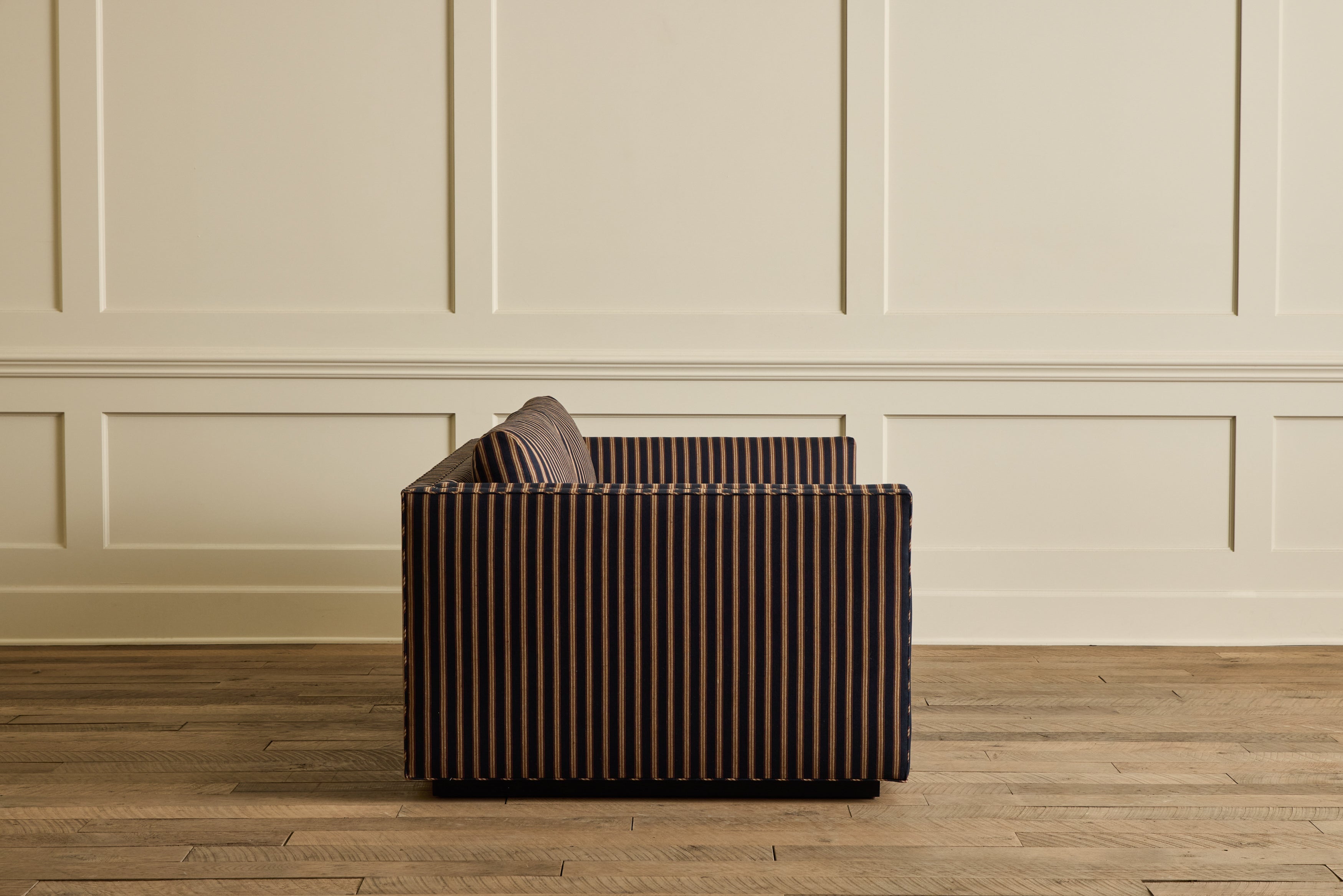 Nicky Kehoe - Modern Sofa, 72"