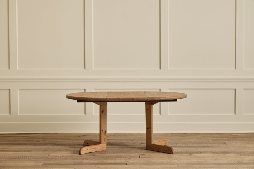 Nicky Kehoe - Daumiller Style Dining Table