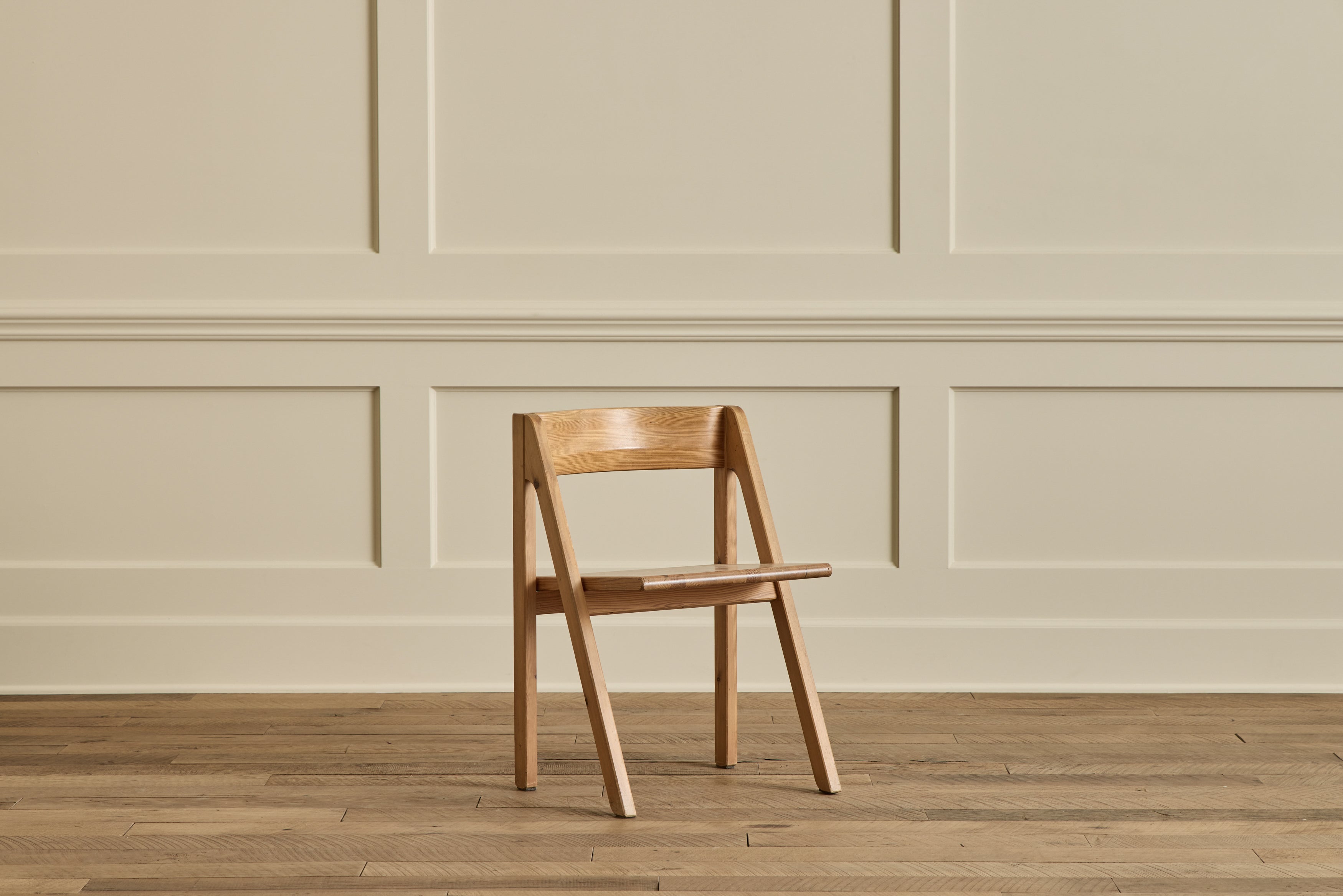 Nicky Kehoe - Set of 4 Frykat Dining Chairs