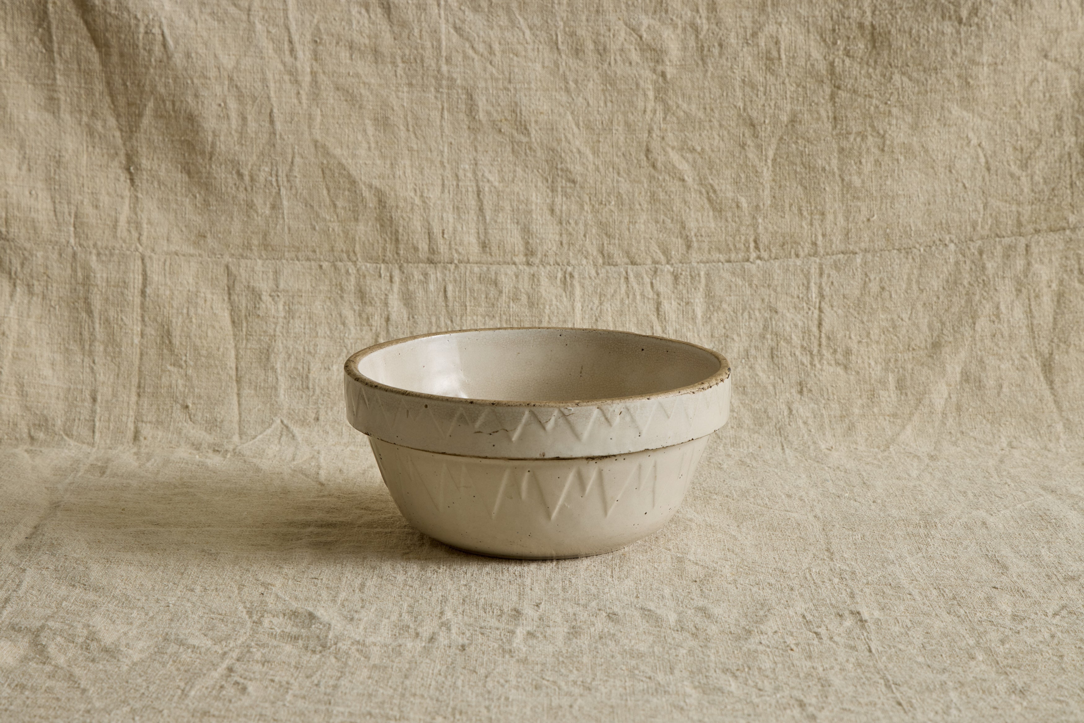 Nicky Kehoe - White Sawtooth Crock Bowl