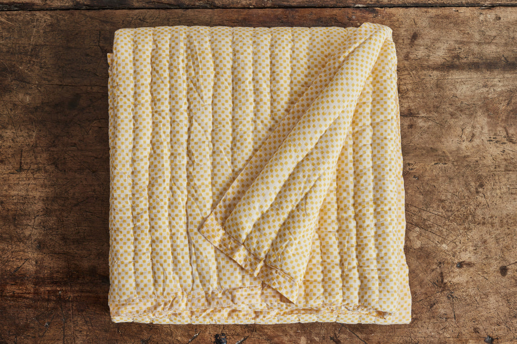 Nicky Kehoe - Sugarcube Lap Quilt in Mango
