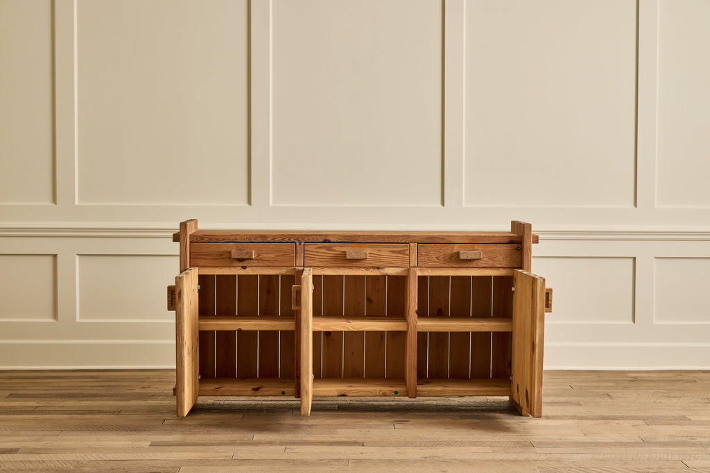 Nicky Kehoe - Hans Frydendal Sideboard